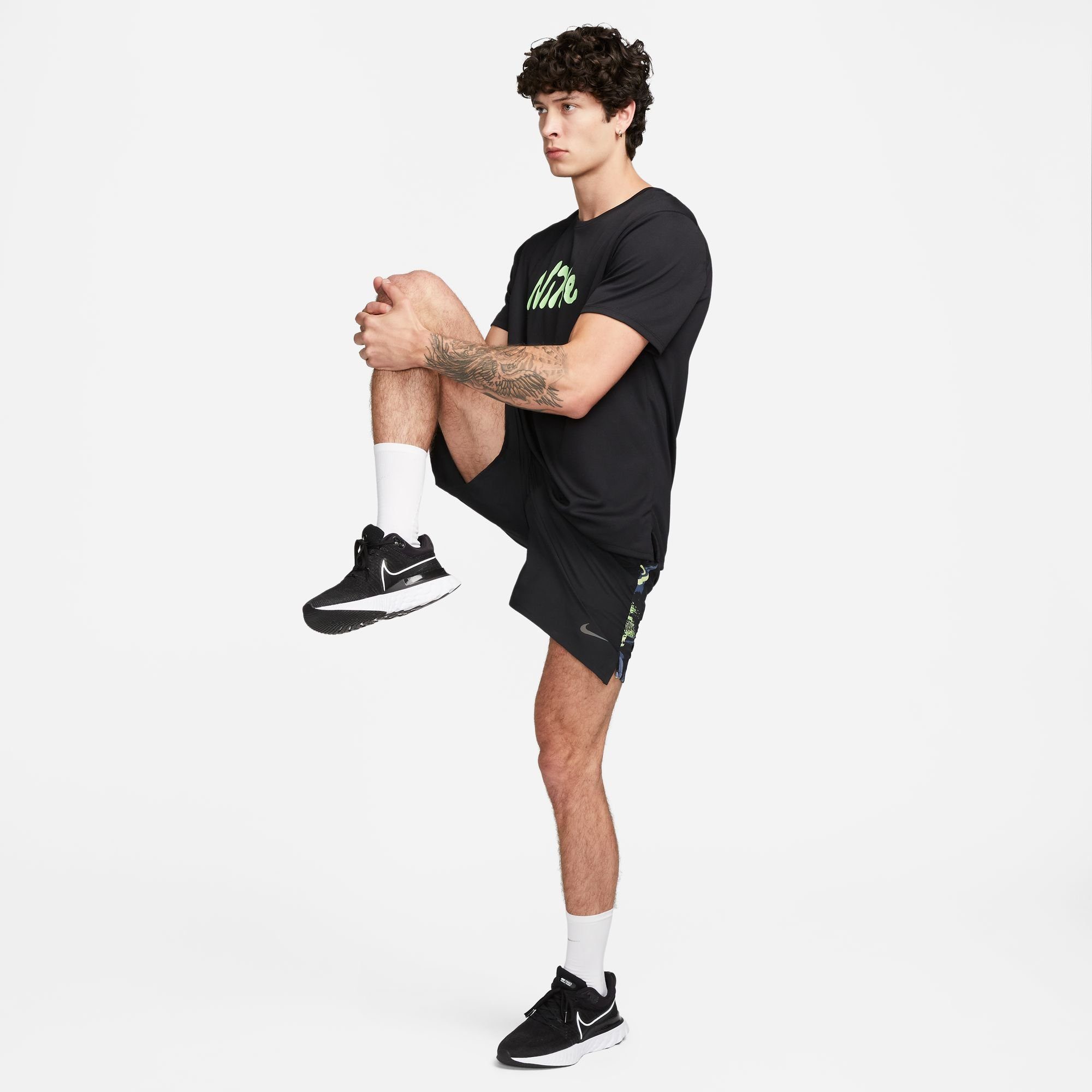 " Nike Laufshorts SHORTS CHALLENGER STUDIO ' DRI-FIT RUNNING UNLINED MEN'S