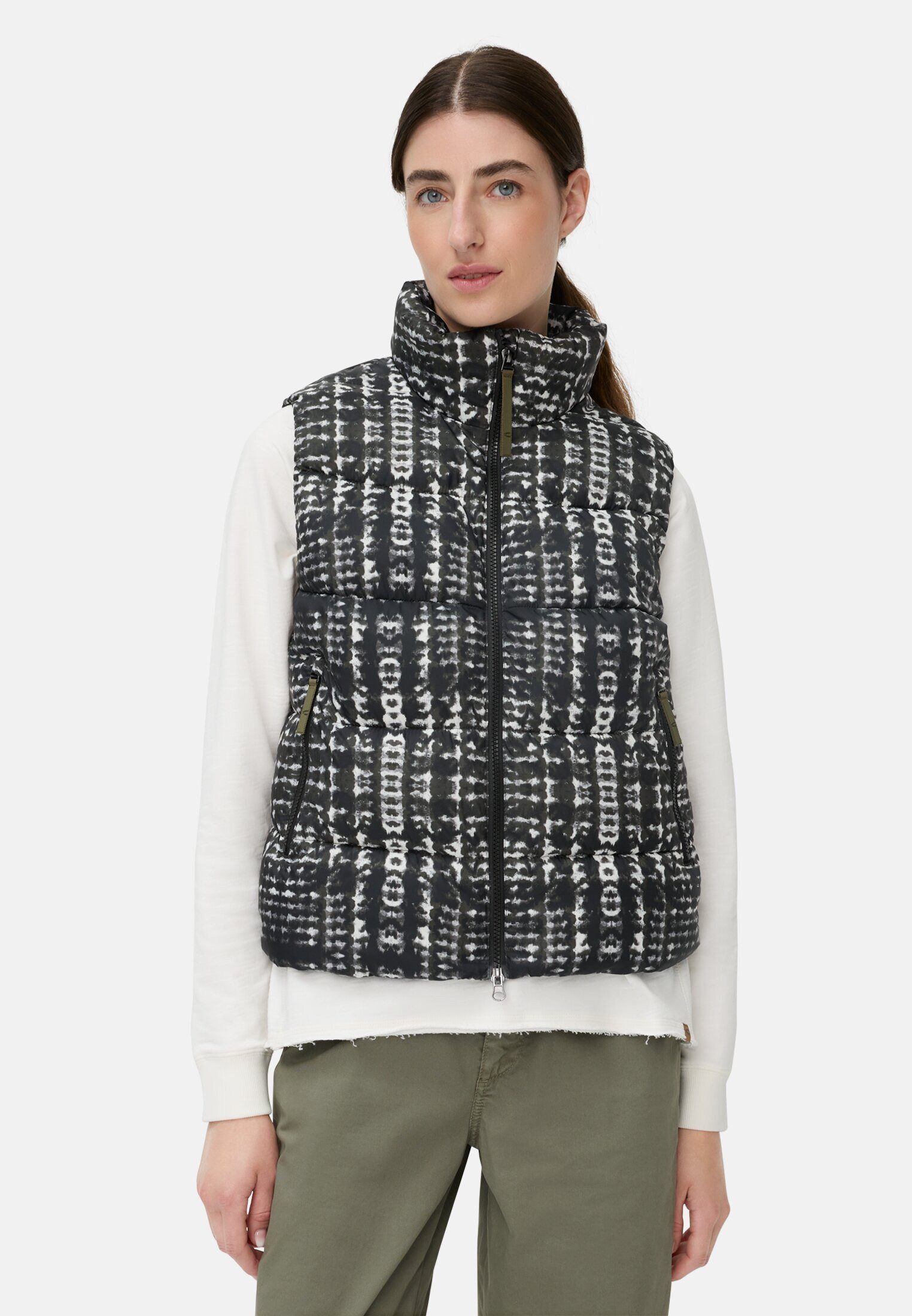 camel active Steppweste mit 2-Wege-Reißverschluss ärmellos Stehkragen mit Stehkragen