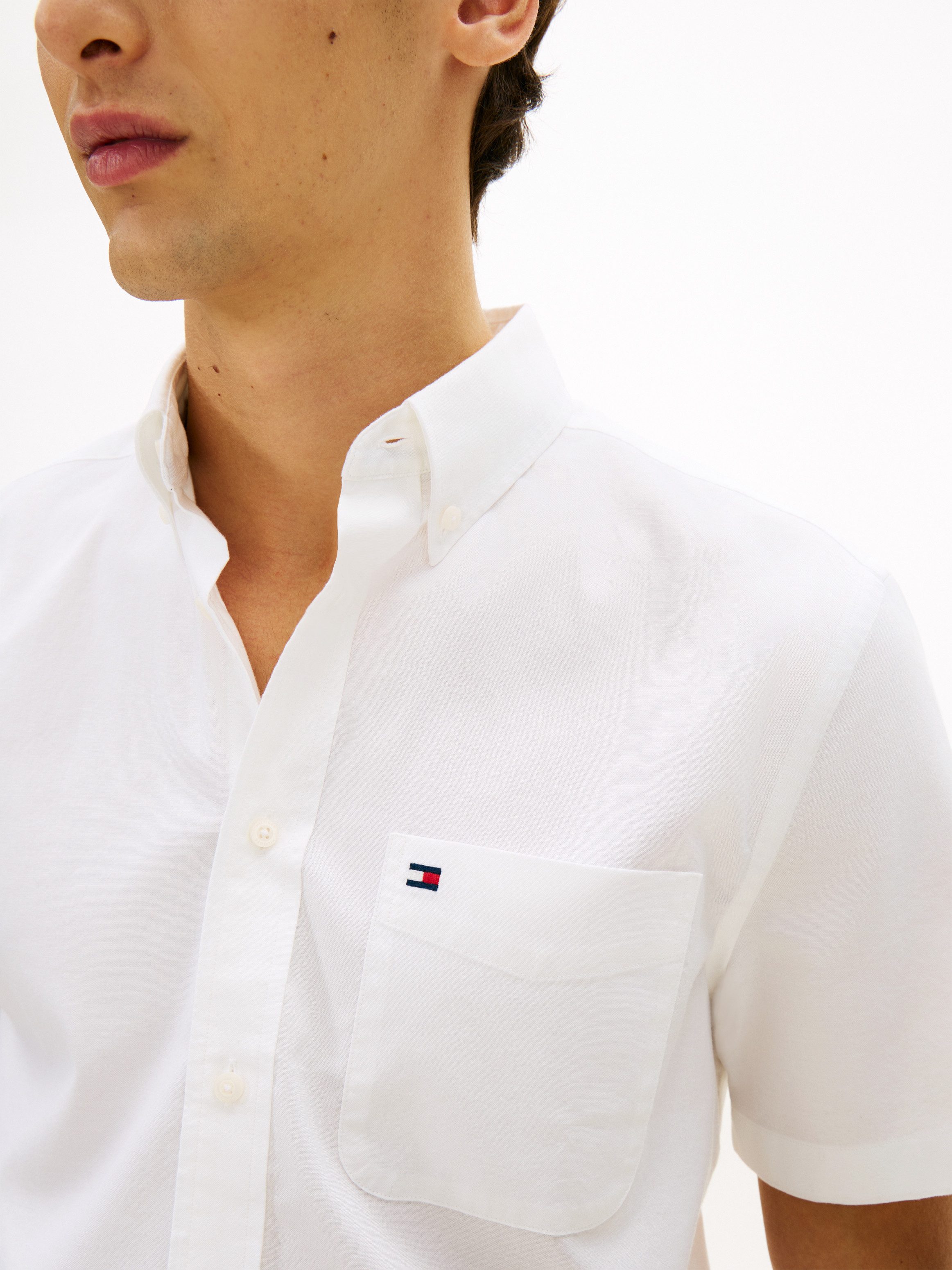 Tommy Hilfiger Kurzarmhemd LIGHT OXFORD SOLID regular fit, Button-down-Kragen
