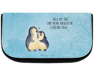 Mr. & Mrs. Panda Kosmetiktasche Pinguin umarmen - Eisblau - Geschenk, Make-Up Tasche, Jahrestag, Paar (1-tlg), Einzigartiges Design