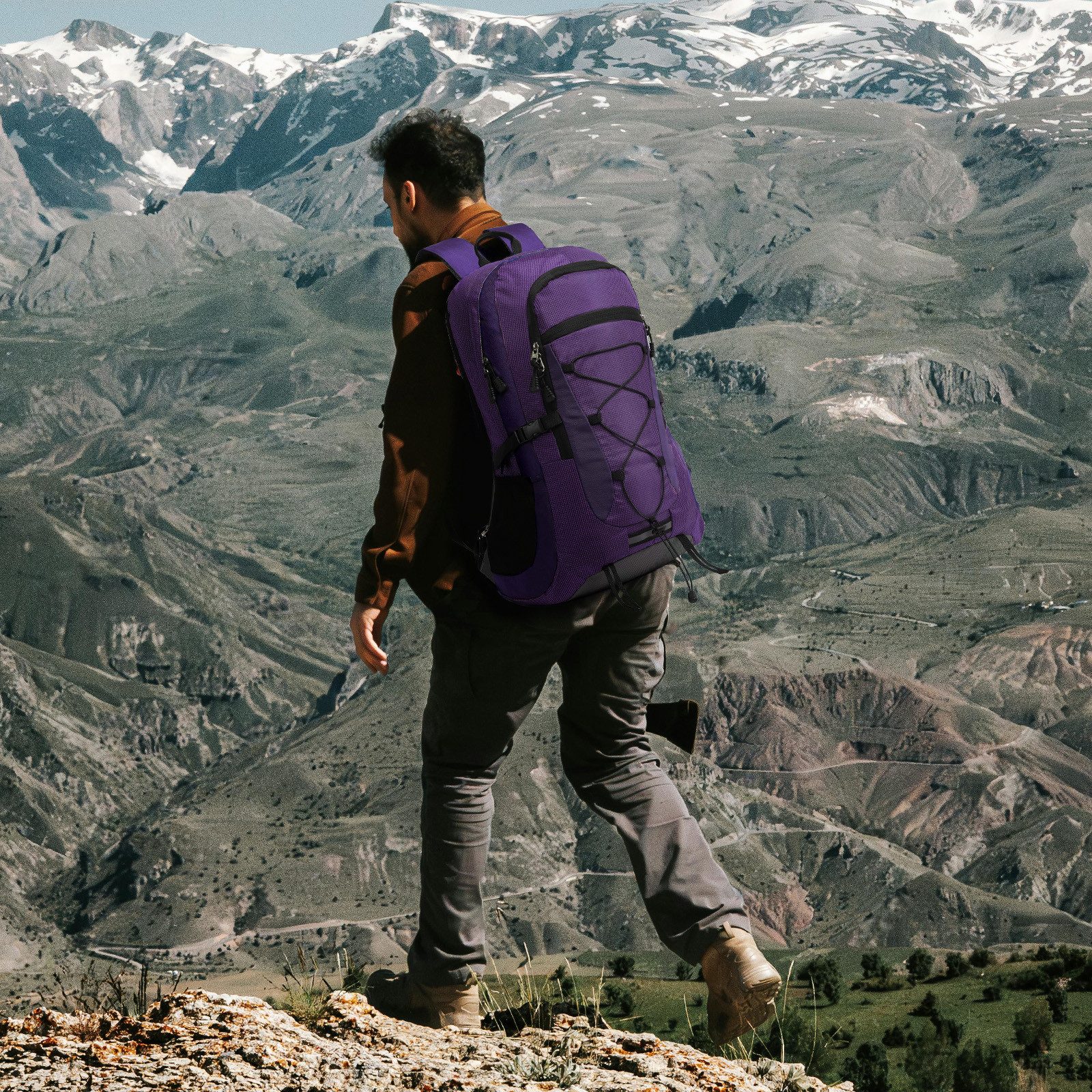 TAN.TOMI Wanderrucksack 45L Wanderrucksack Herren Damen, Wasserdicht Trekkingrucksack (inkl. Reflexstreifen, mit Federtasche, Geldbōrse und Laptopfach), Für Wandern, Radfahren, Klettern, Bergsteigen und Reisen Sport
