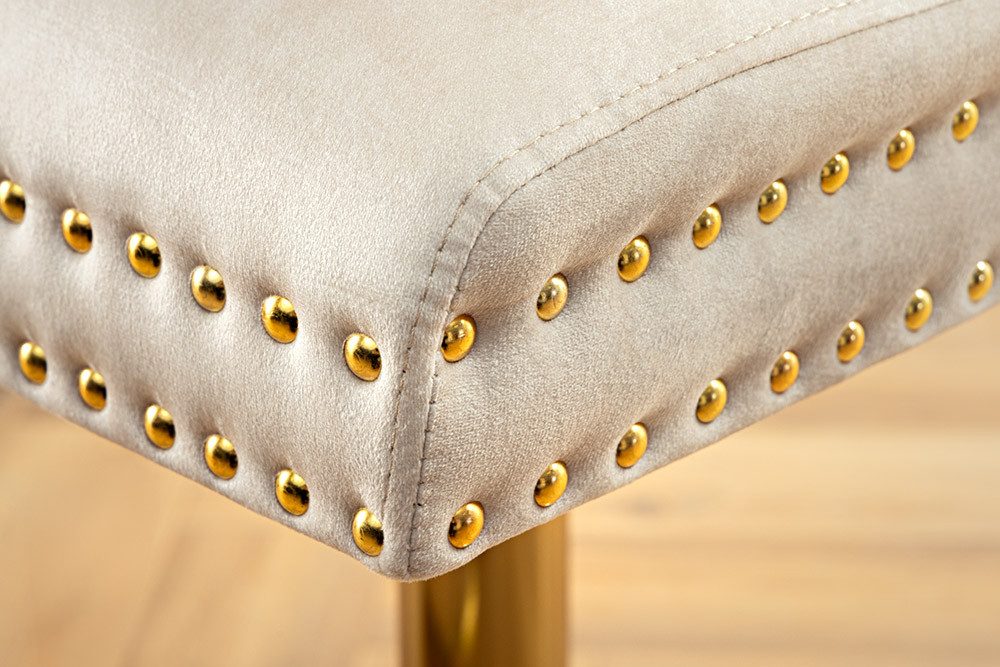 riess-ambiente Barhocker CASTLE DELUXE beige / gold · Barstuhl aus Samt mit Löwenkopf & Nieten (Einzelartikel, 1 St), Tulpenfuß aus Edelstahl in Gold-Optik · Be – Bild 5 von 5