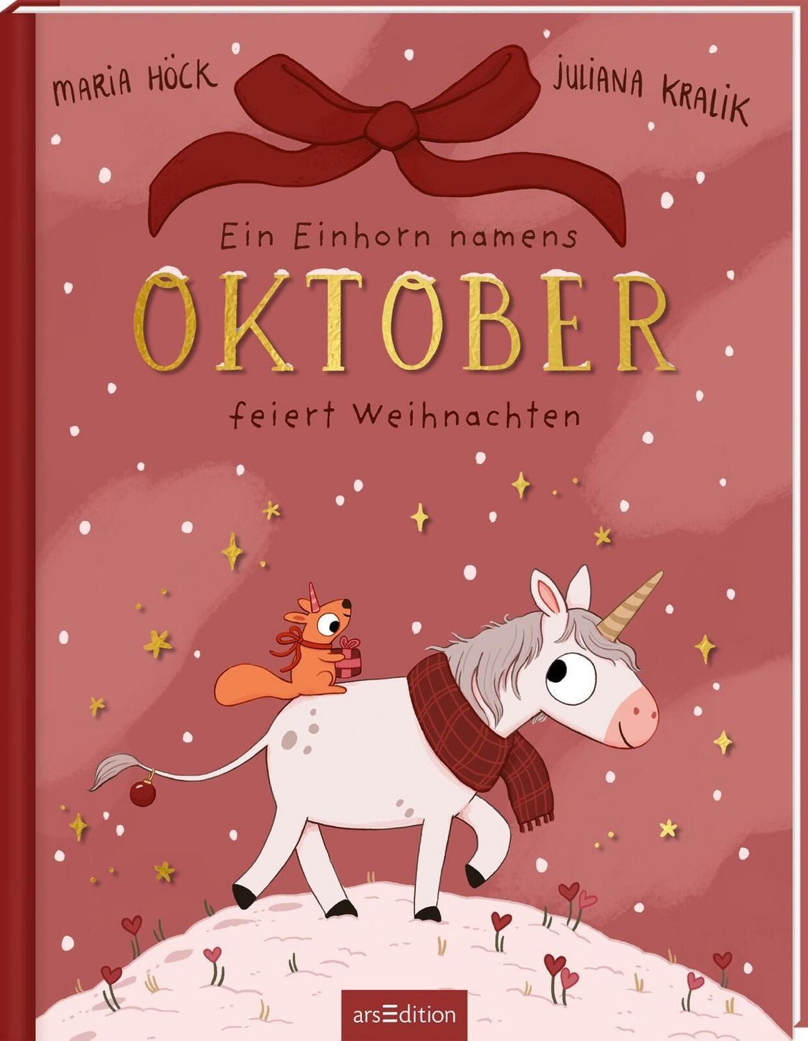 Ein Einhorn namens Oktober feiert Weihnachten / Maria Höck