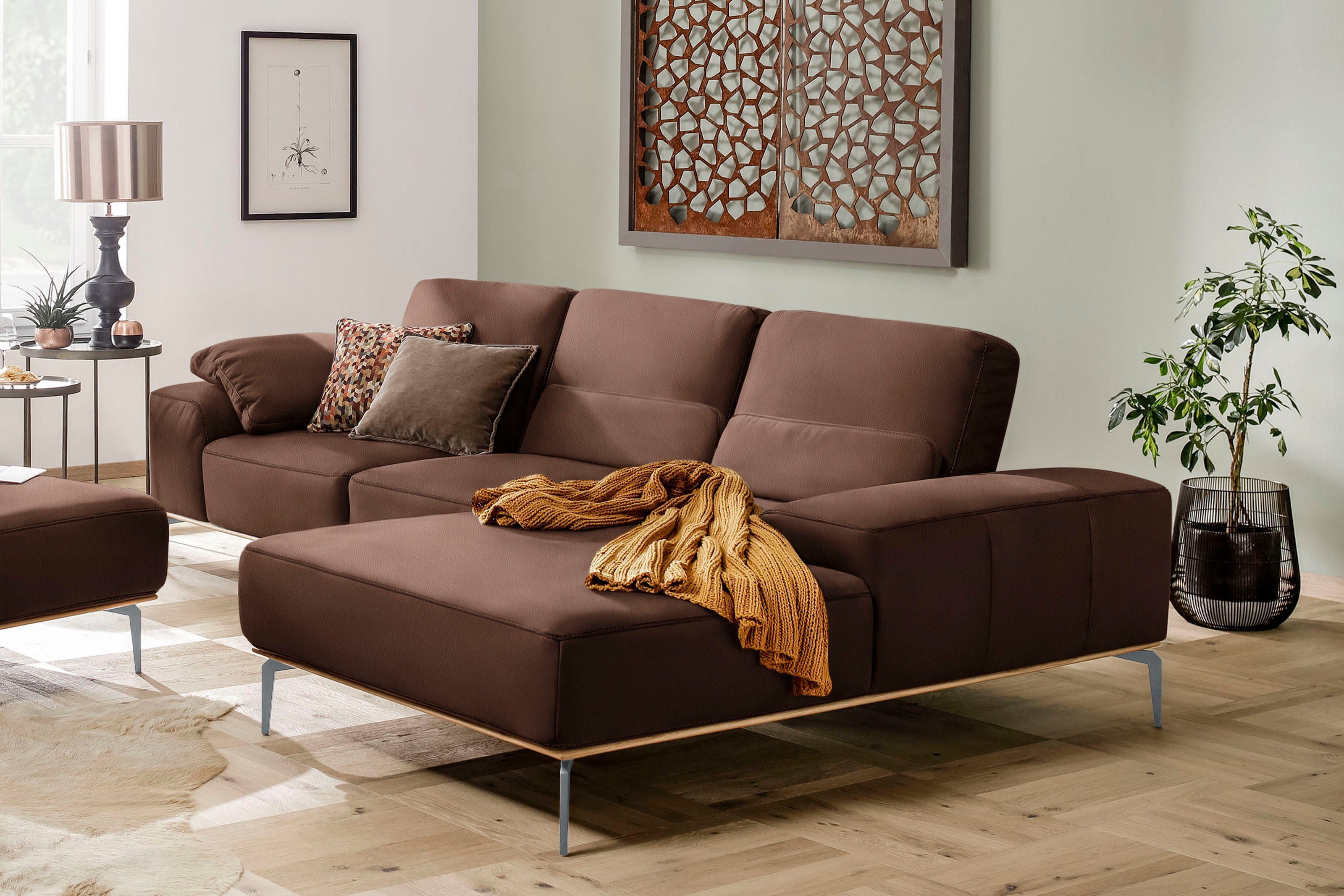 W.SCHILLIG Ecksofa run, mit elegantem Holzsockel, Füße in Silber matt, Breite 299 cm