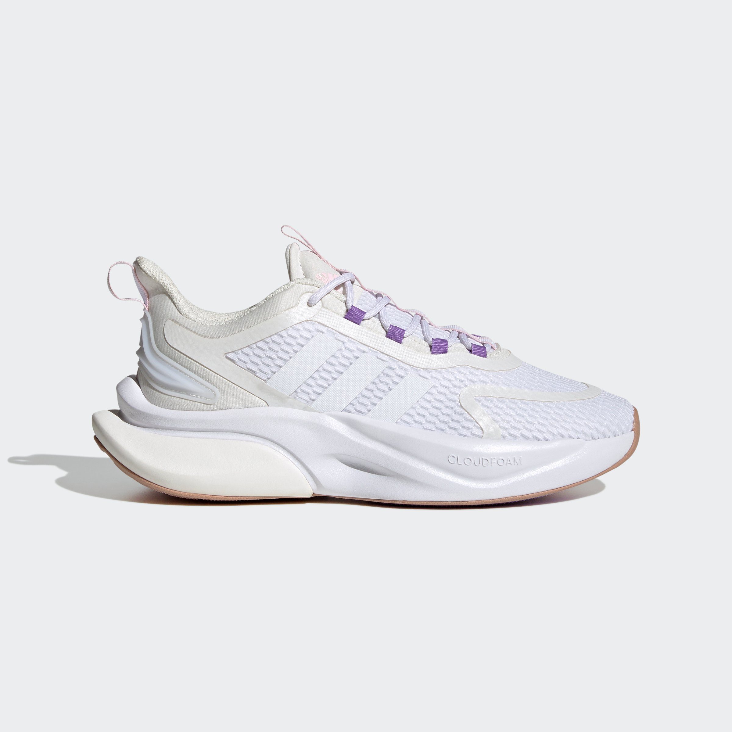 Sportswear / SUSTAINABLE White adidas Sneaker ALPHABOUNCE+ / BOUNCE White Cloud Core Cloud White