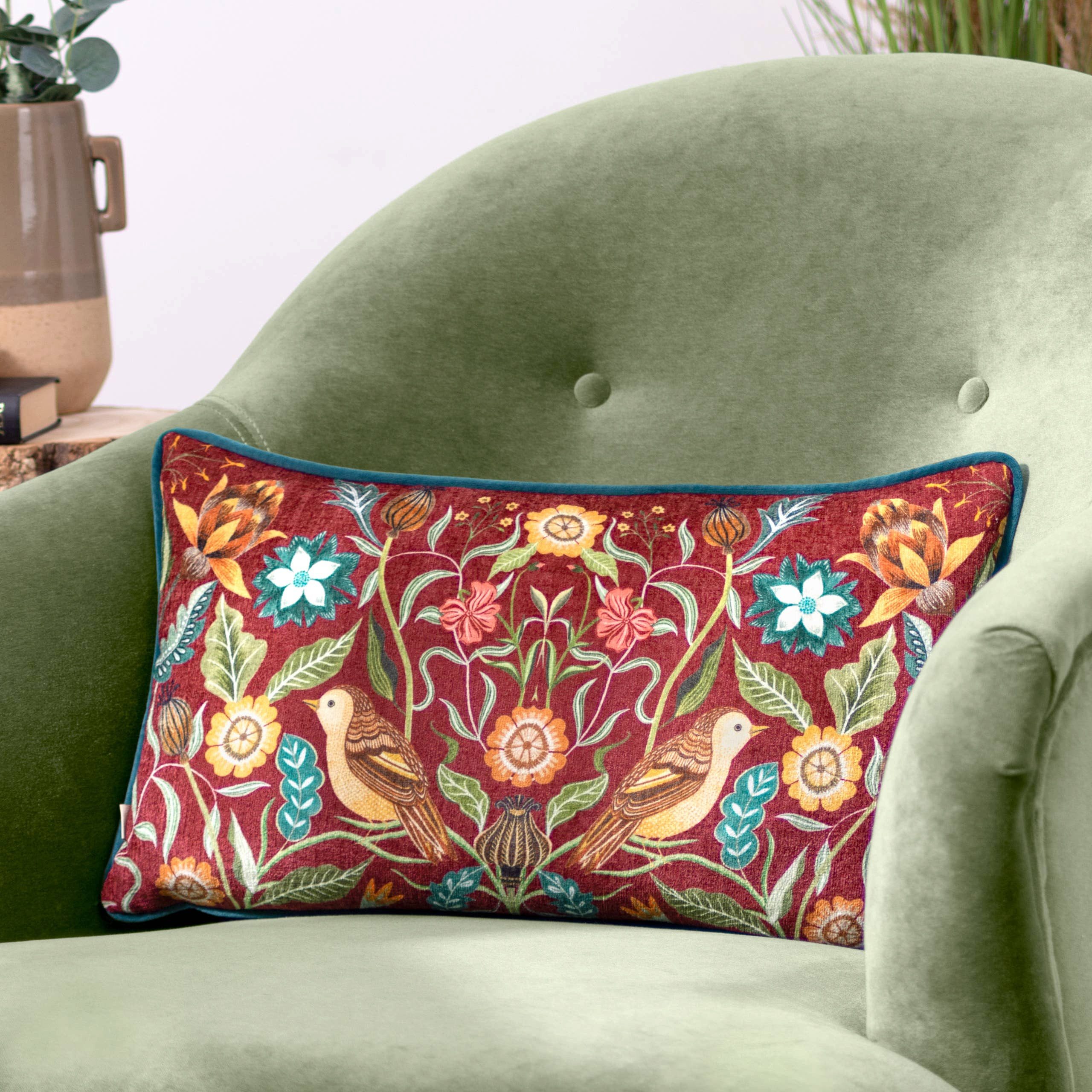 Riva Home Dekokissen Vintage Dekokissen „Hawthorn Birds“ 30x50 cm bordeaux mit Füllkissen