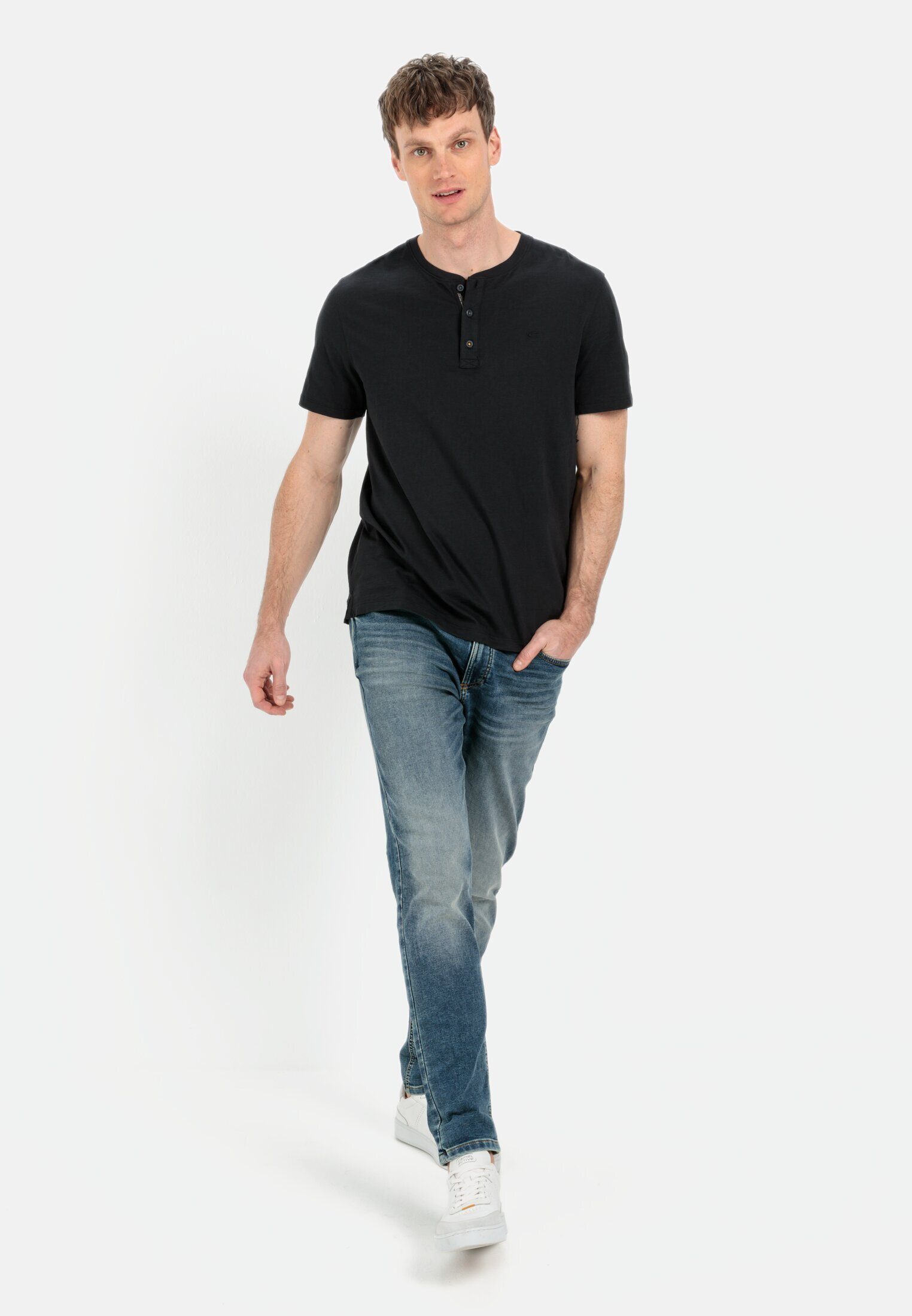 camel active Henleyshirt aus reiner Baumwolle Kurzarm Henley