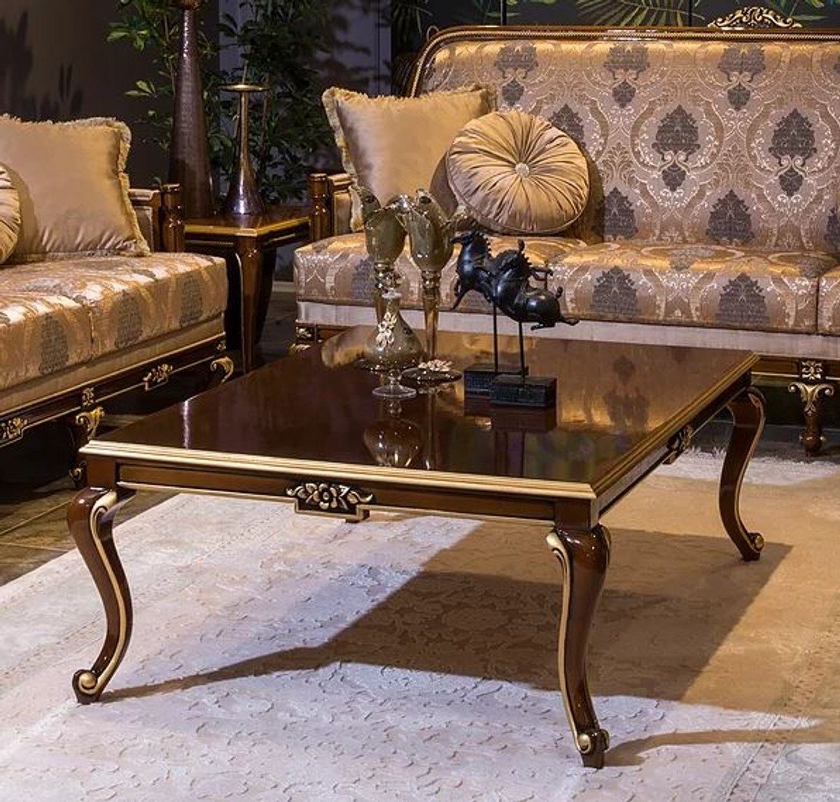 Casa Padrino Couchtisch »Luxus Barock Couchtisch Braun / Gold 129 x 94 x H.  46 cm - Eleganter Massivholz Wohnzimmertisch - Barock Möbel« online kaufen  | OTTO