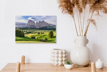 OneMillionCanvasses® Leinwandbild Eine grüne Almwiese auf der Seiser Alm, (1 St), Wandbild Leinwandbilder, Aufhängefertig, Wanddeko, 30x20 cm