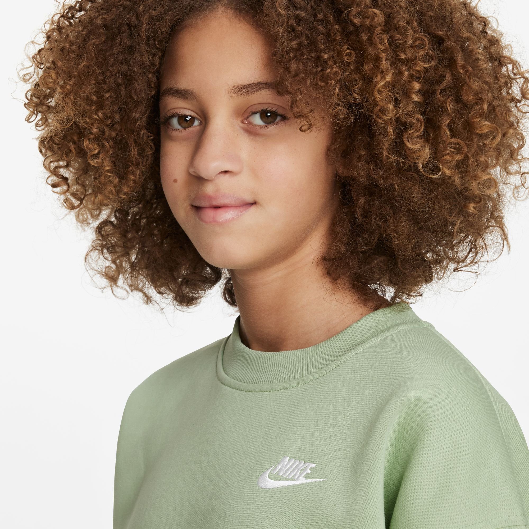 FLEECE SWEATSHIRT KIDS' Nike Sweatshirt Sportswear HONEYDEW/WHITE BIG CLUB (GIRLS) OVERSIZED