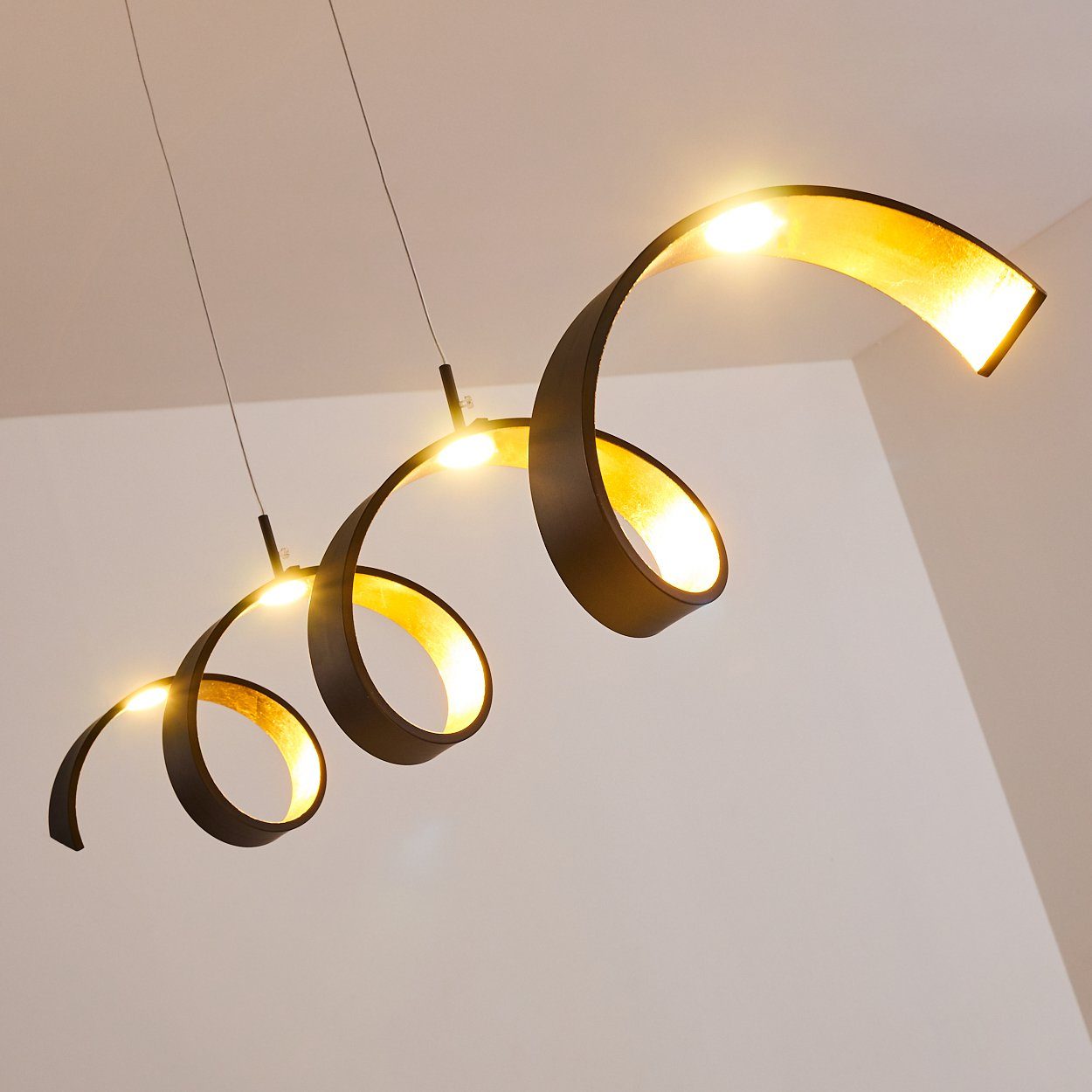 20 Kelvin, Hängelampe hofstein Pendelleuchte längliche in Höhe aus »Delia« Lumen 120cm, max. Watt, 3000 Schwarz/Gold, Hängeleuchte, dimmbare 1200 Metall