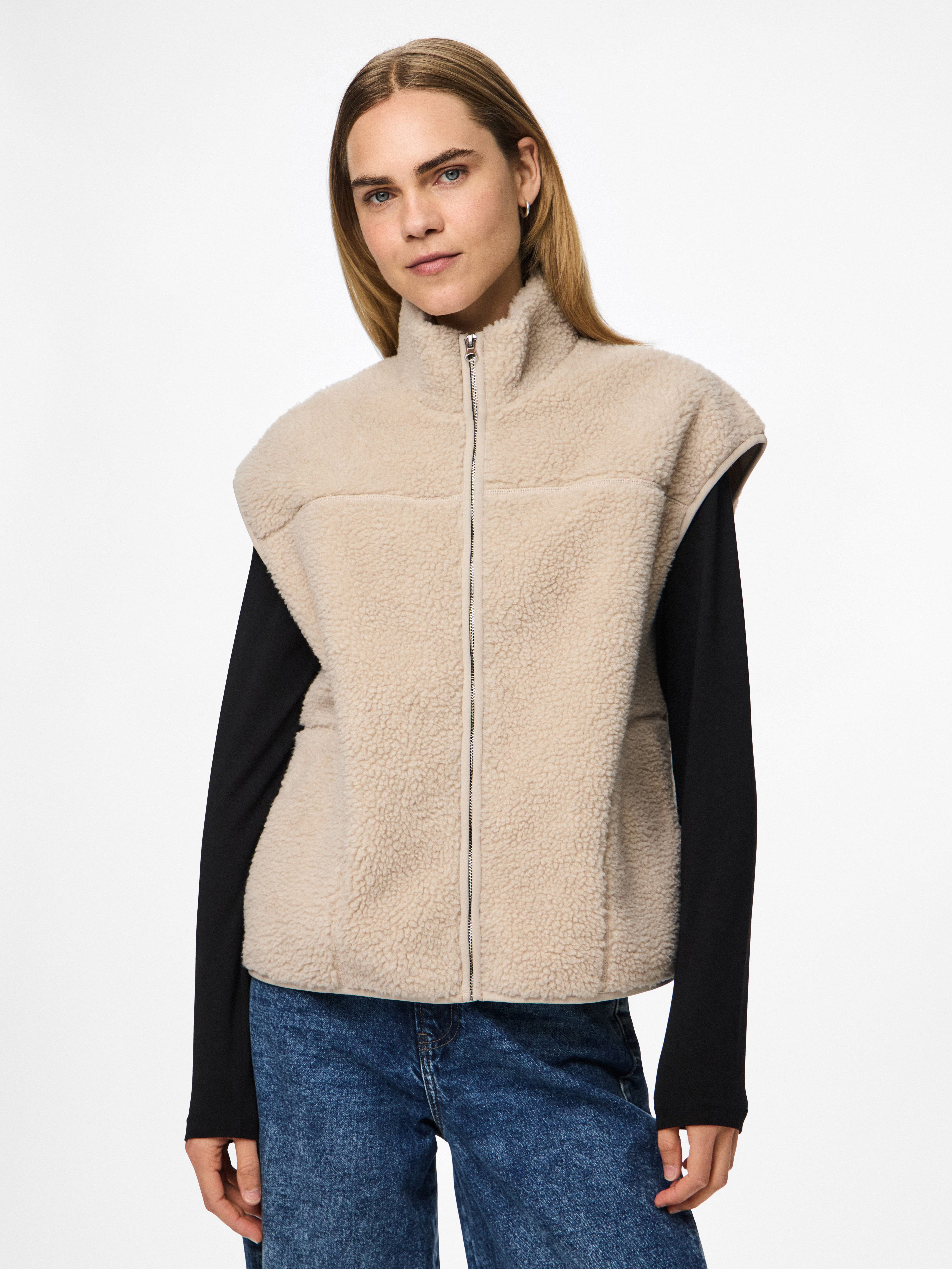 pieces Plüschweste PCSADIA TEDDY VEST NOOS BC Kunstfaser