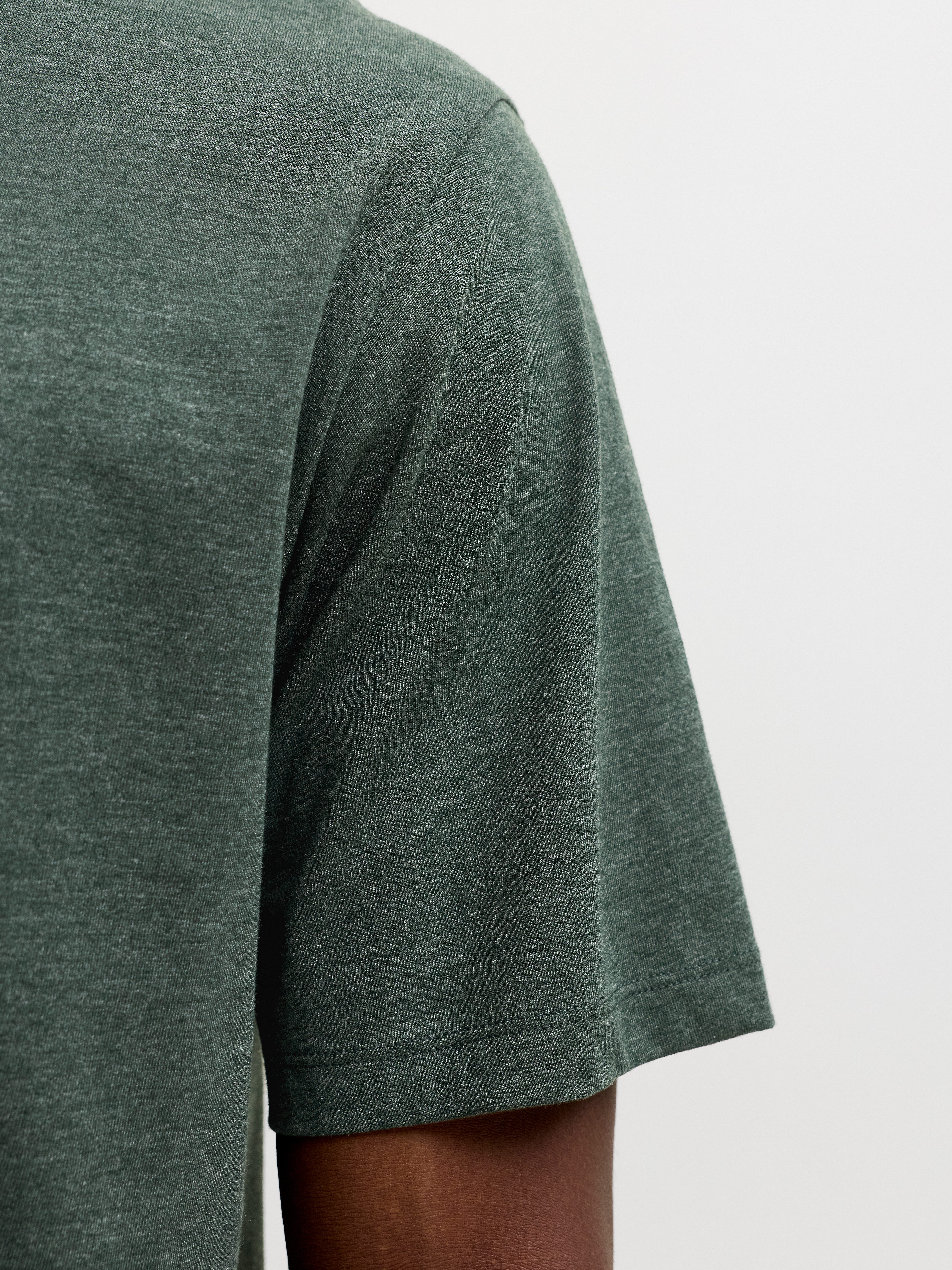 Jack & Jones Rundhalsshirt JJEORGANIC MELANGE TEE SS O-NECK NOOS Baumwollmischung, regular fit