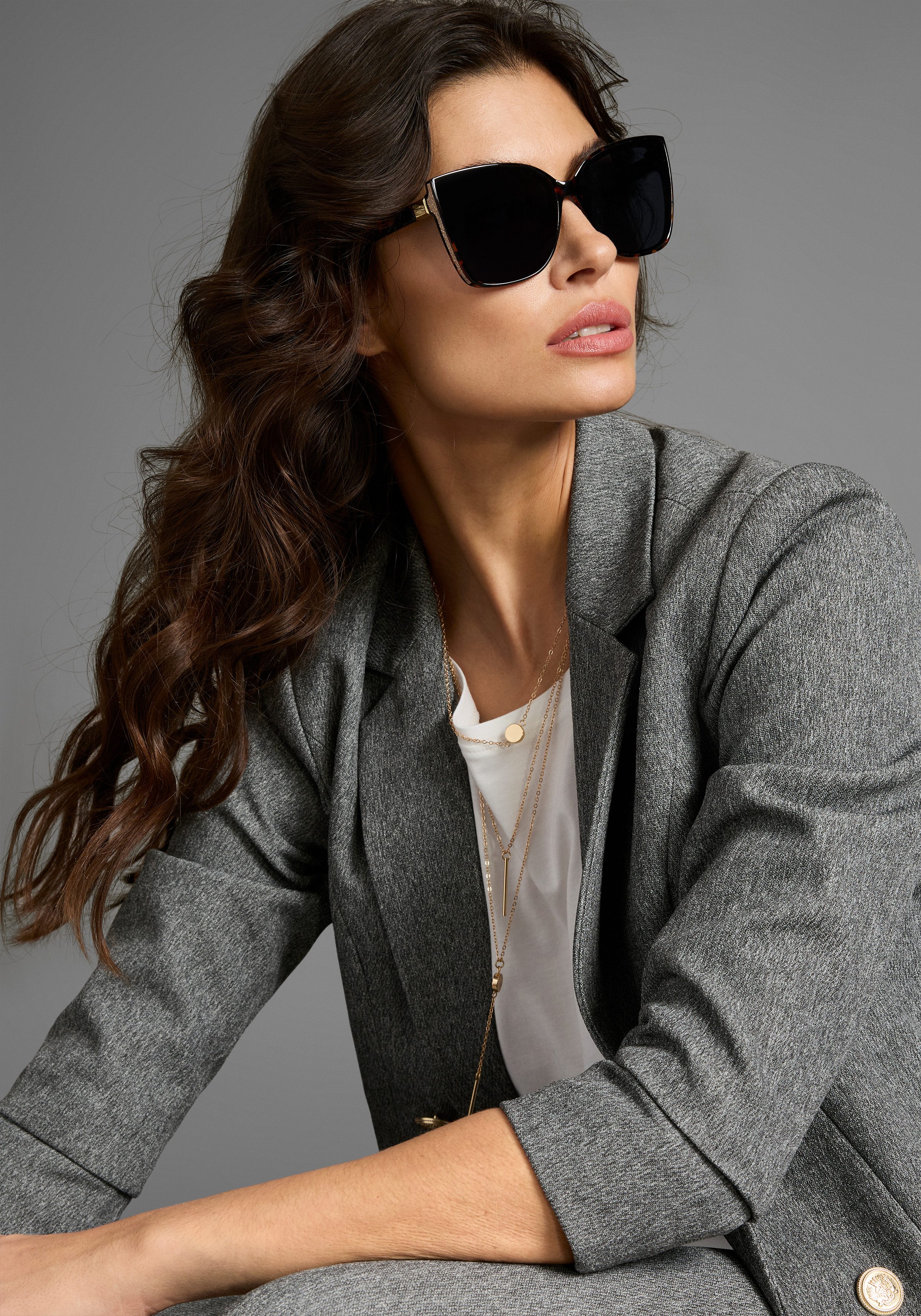 Laura Scott Sonnenbrille mit glitzernden und goldfarbenden Details - NEW günstig online kaufen