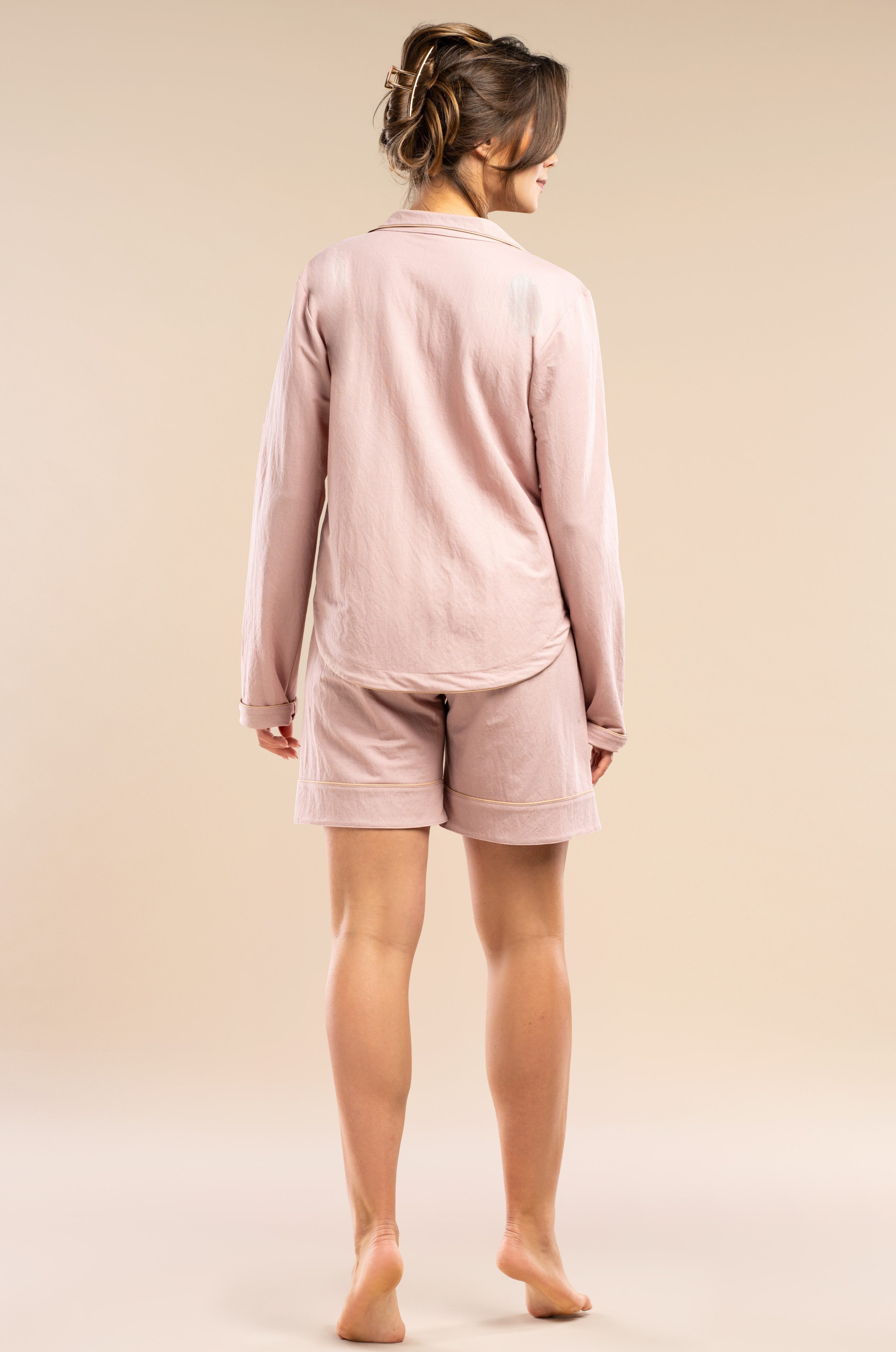 Mademoiselle Sommeil Shorty Pyjama aus EcoVero™ Viskose-Mix – Hemdbluse langarm & Shorts (2 tlg) Altrosa, paspeliert – kühlend, knitterarm, gefertigt in Polen