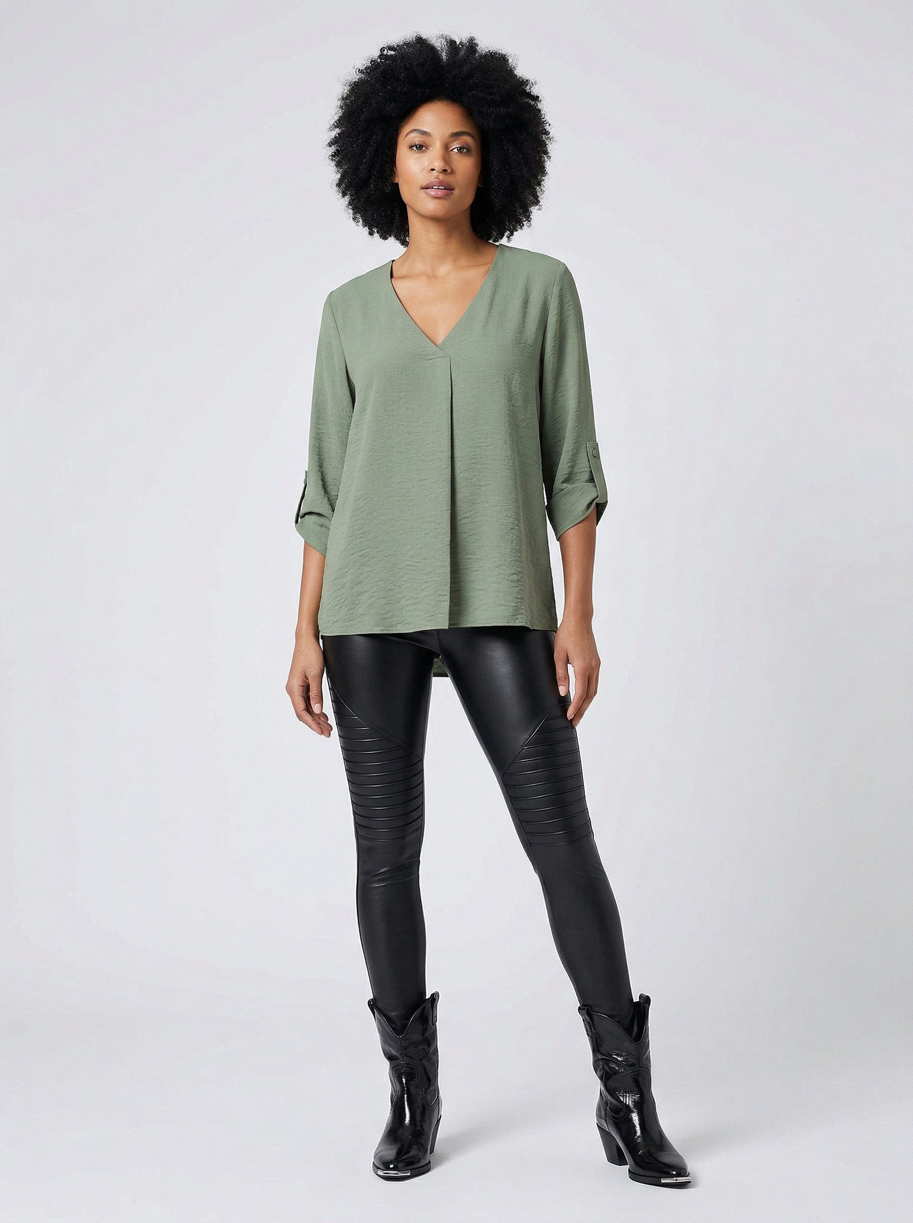 Zum Outfit 7