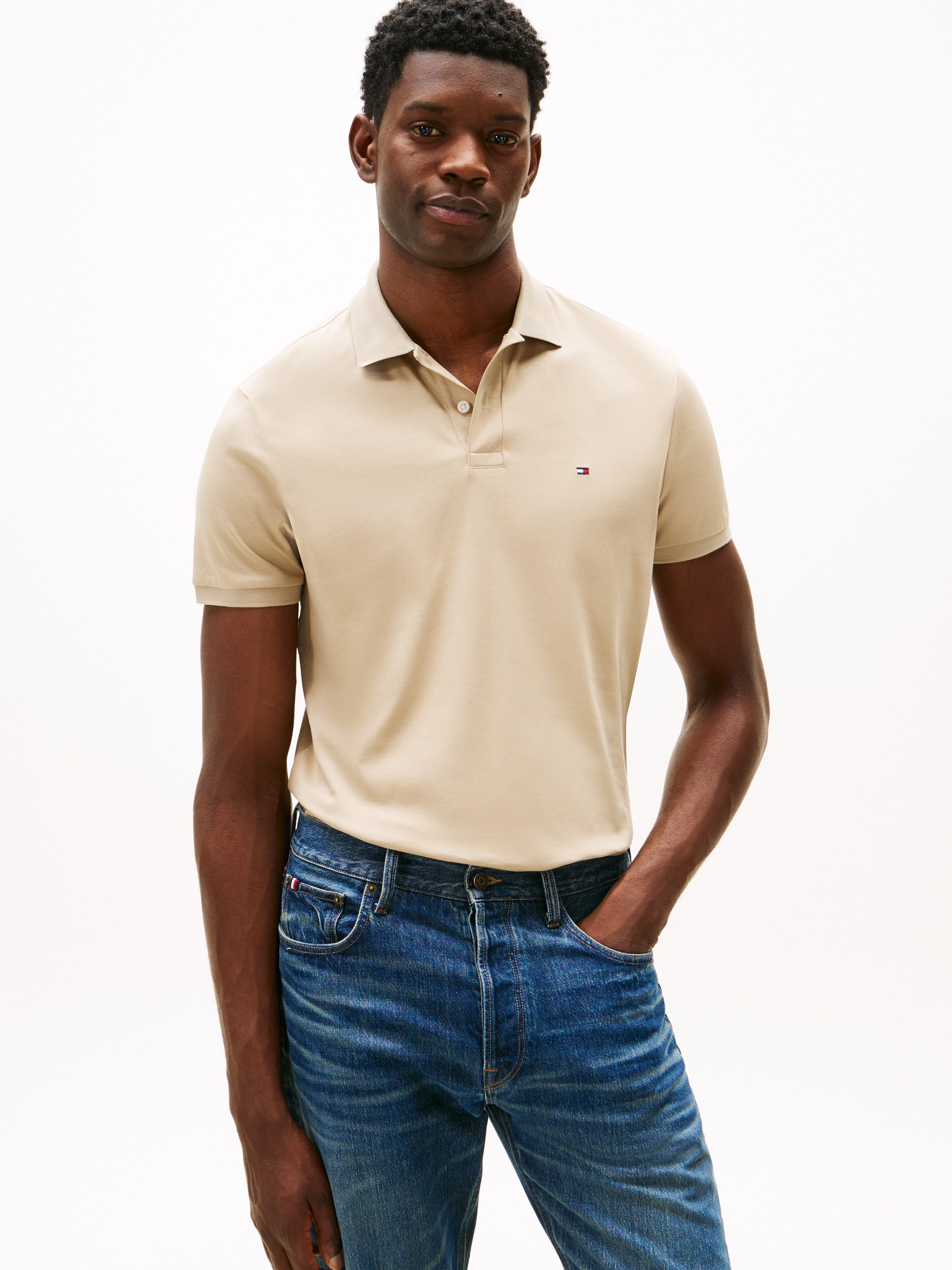 Tommy Hilfiger Poloshirt LIQUID COTTON REGULAR SEASONAL mit Logostickerei günstig online kaufen