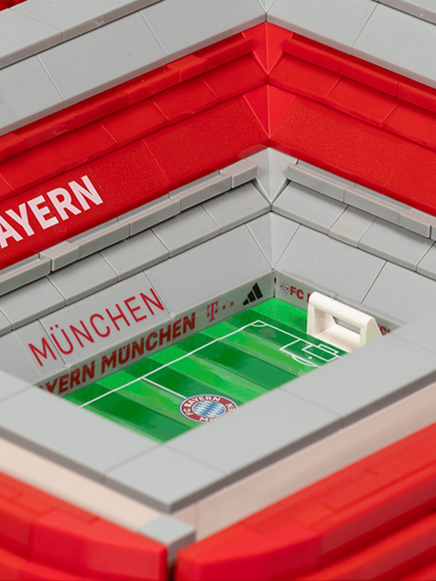 FC Bayern München Spiel FC Bayern München Klemmbausteine Arena großes Set (Rot)
