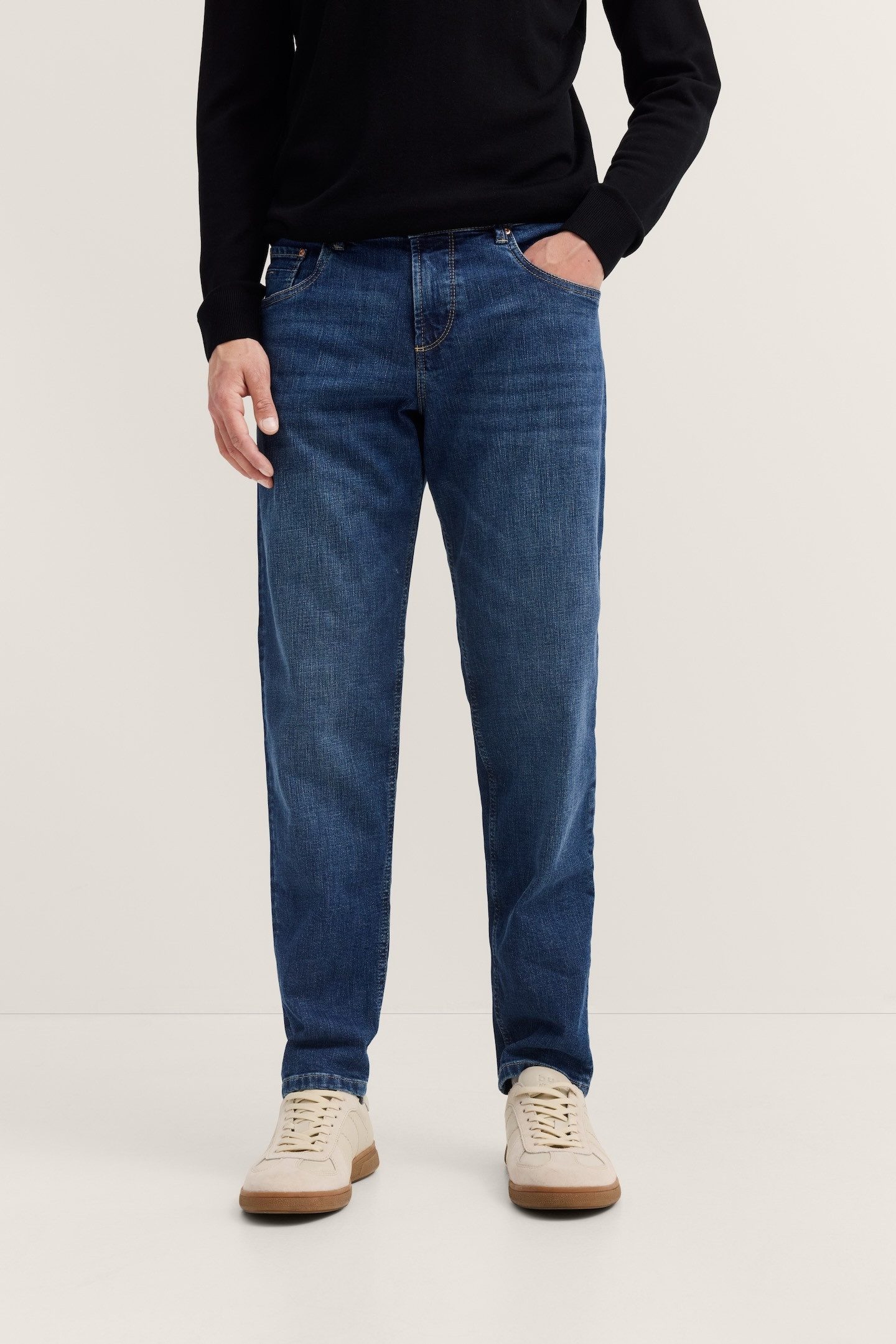 bugatti 5-Pocket-Jeans Tapered Fit aus Stretch Handcrafted Denim