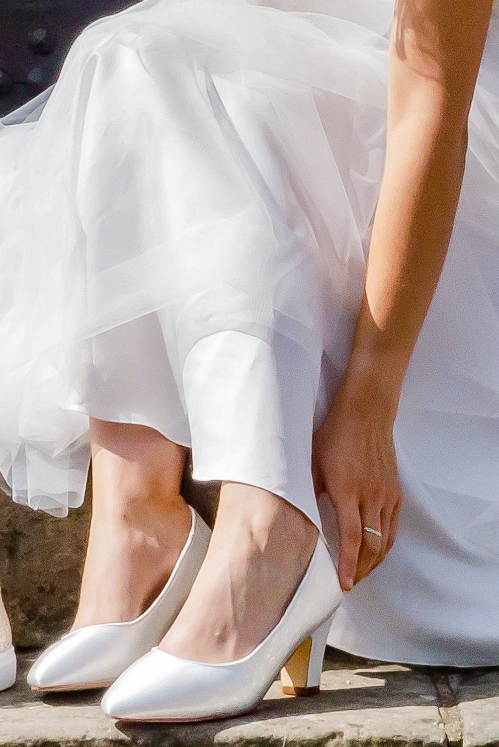 White Lady 931 ivory Satin - bequeme Brautschuhemit Blockabsatz Pumps günstig online kaufen