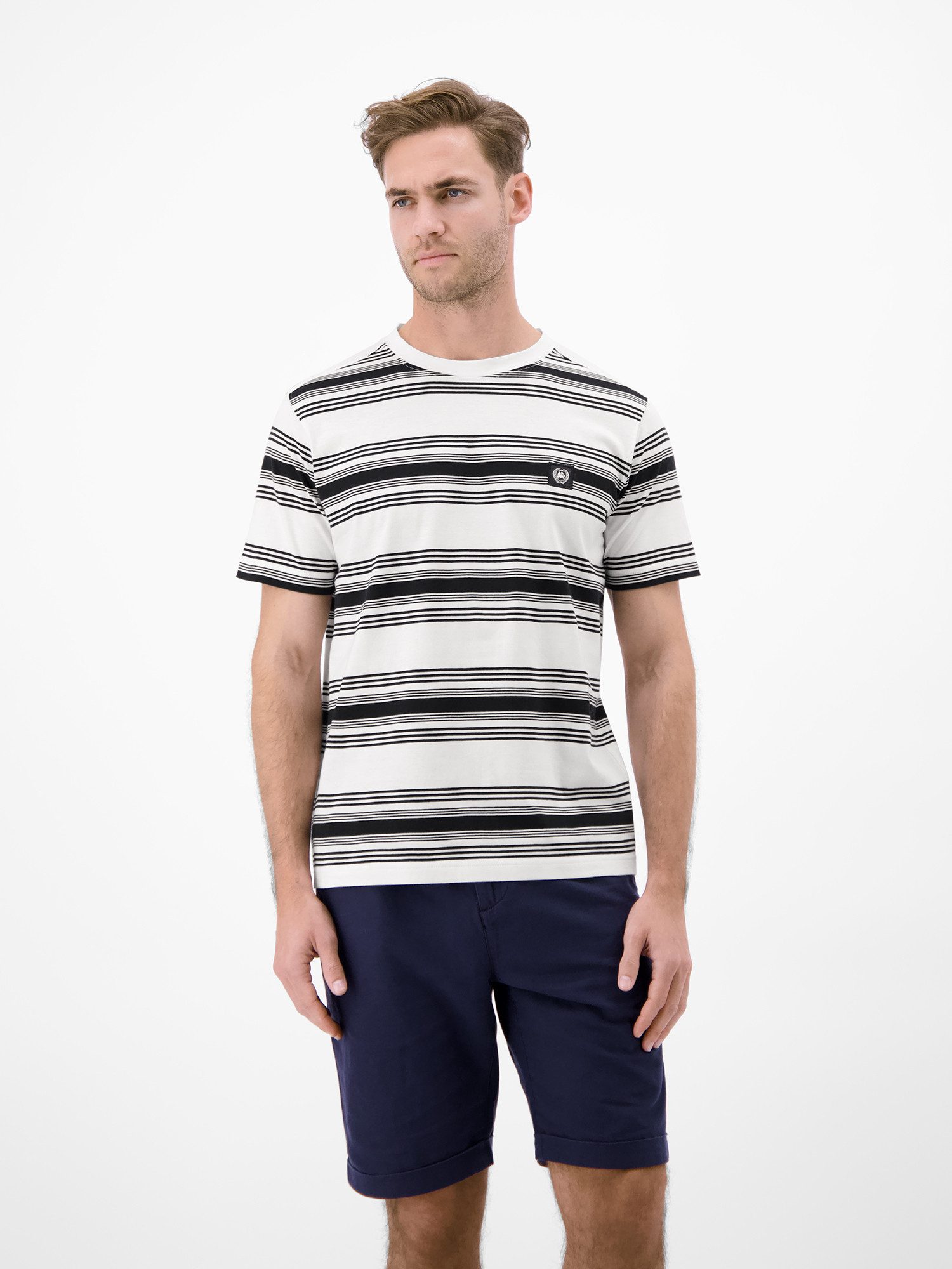 LERROS T-Shirt T-Shirt im Streifenlook mit O-Neck