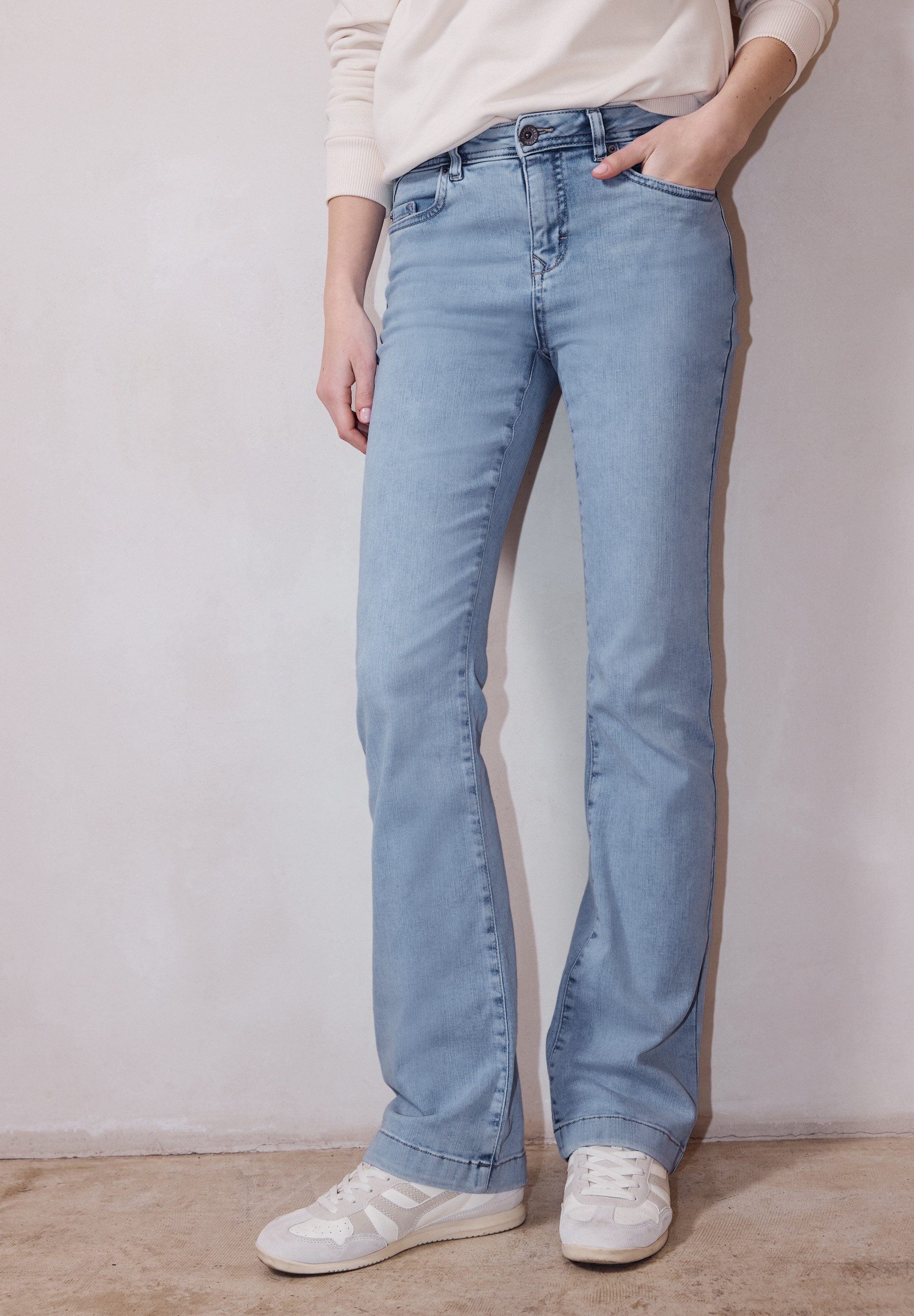 Bootcut-Jeans