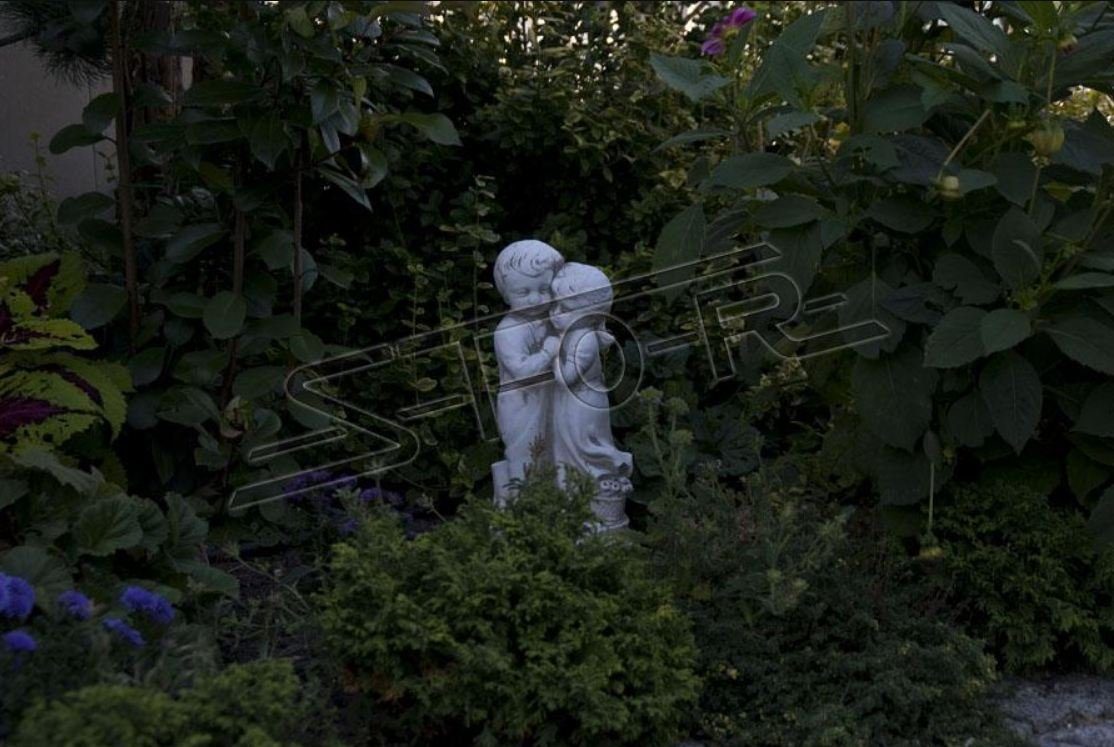 JVmoebel Skulptur Kind 40cm Skulptur Design Figur Statue Garten Figuren Skulpturen