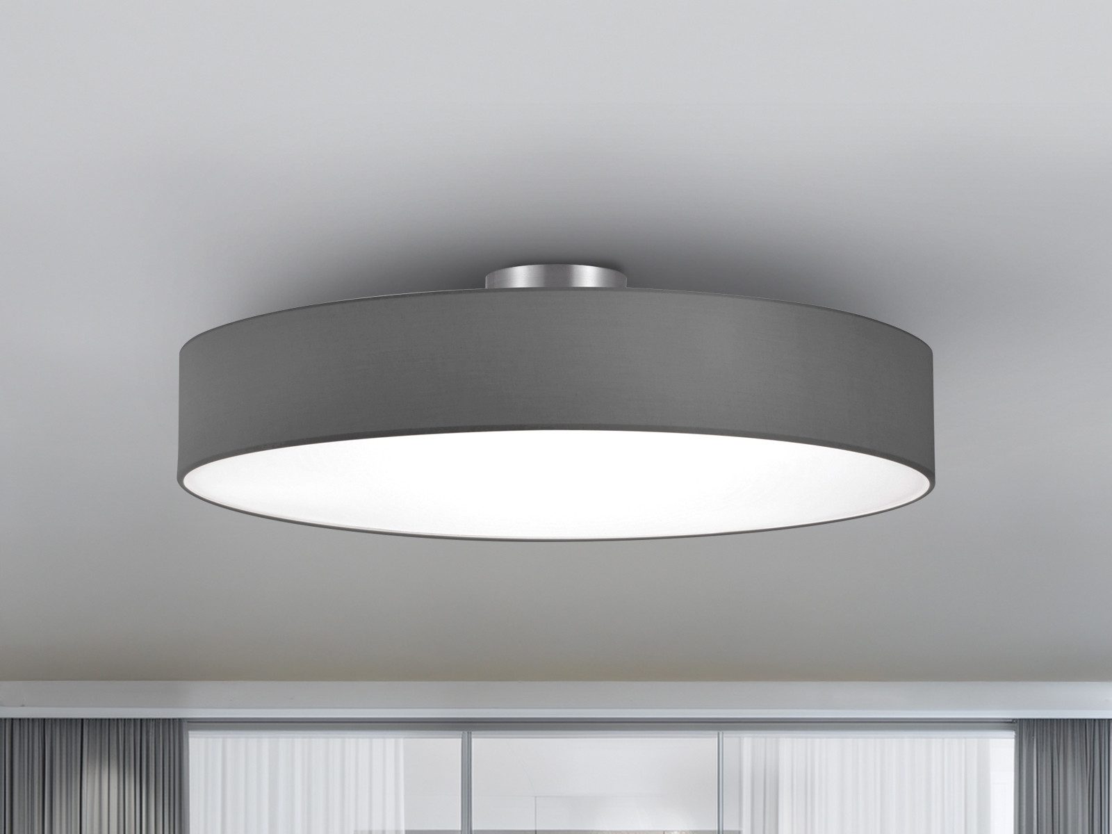 TRIO Leuchten LED Deckenleuchte mit Stoffschirm & Blendschutz Ø 65cm, LED wechselbar, Warmweiß, große Designklassiker Deckenlampe Stoff Lampenschirm mit Leuchtmitteln