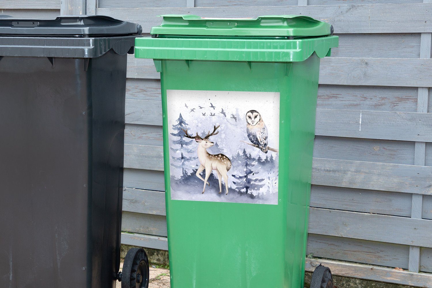 Container, Wandsticker Eule - Rotwild Mülltonne, (1 Winter Abfalbehälter - Mülleimer-aufkleber, St), Sticker, MuchoWow