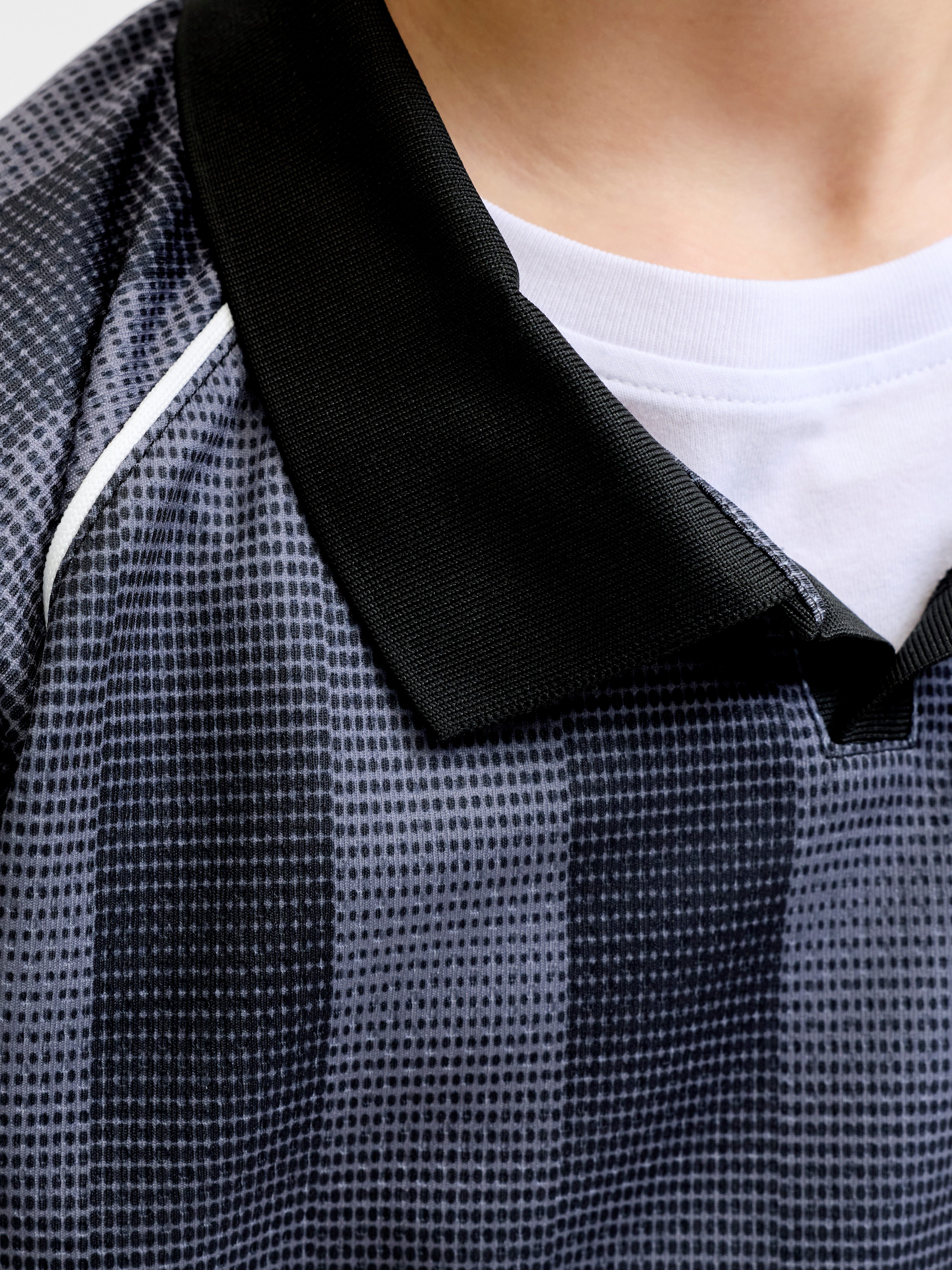 Jack & Jones Junior T-Shirt JCOBREEZE FOOTBALL AOP MESH TEE SS JNR