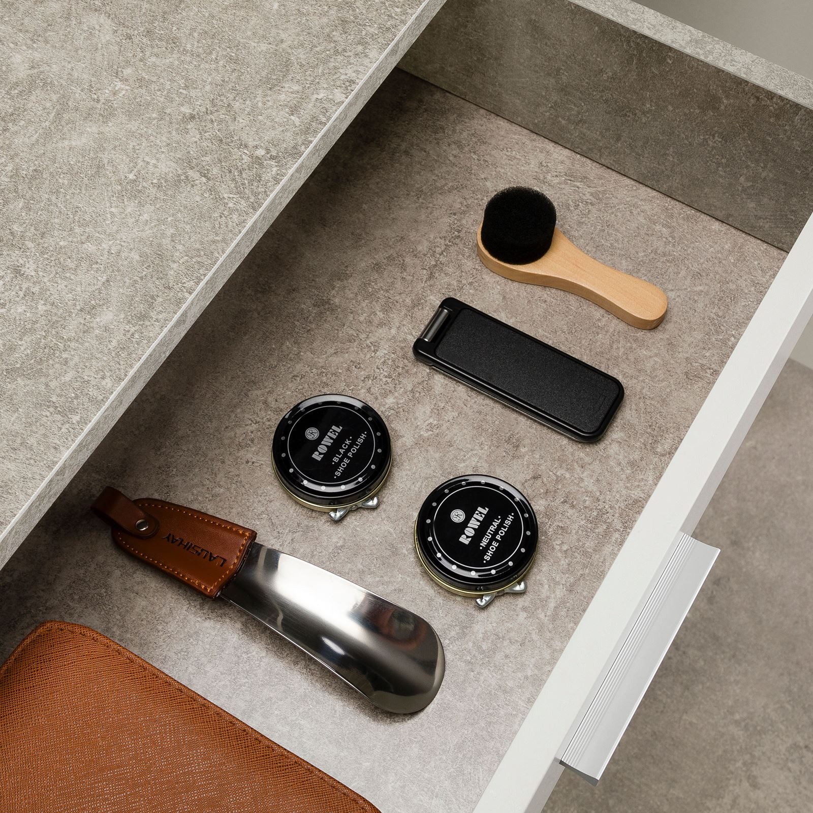 CARO-Möbel Schuhschrank DEUSTO Schmale Flurkommode mit Schublade und 3 Türen betonoptik/weiß – Bild 5 von 5