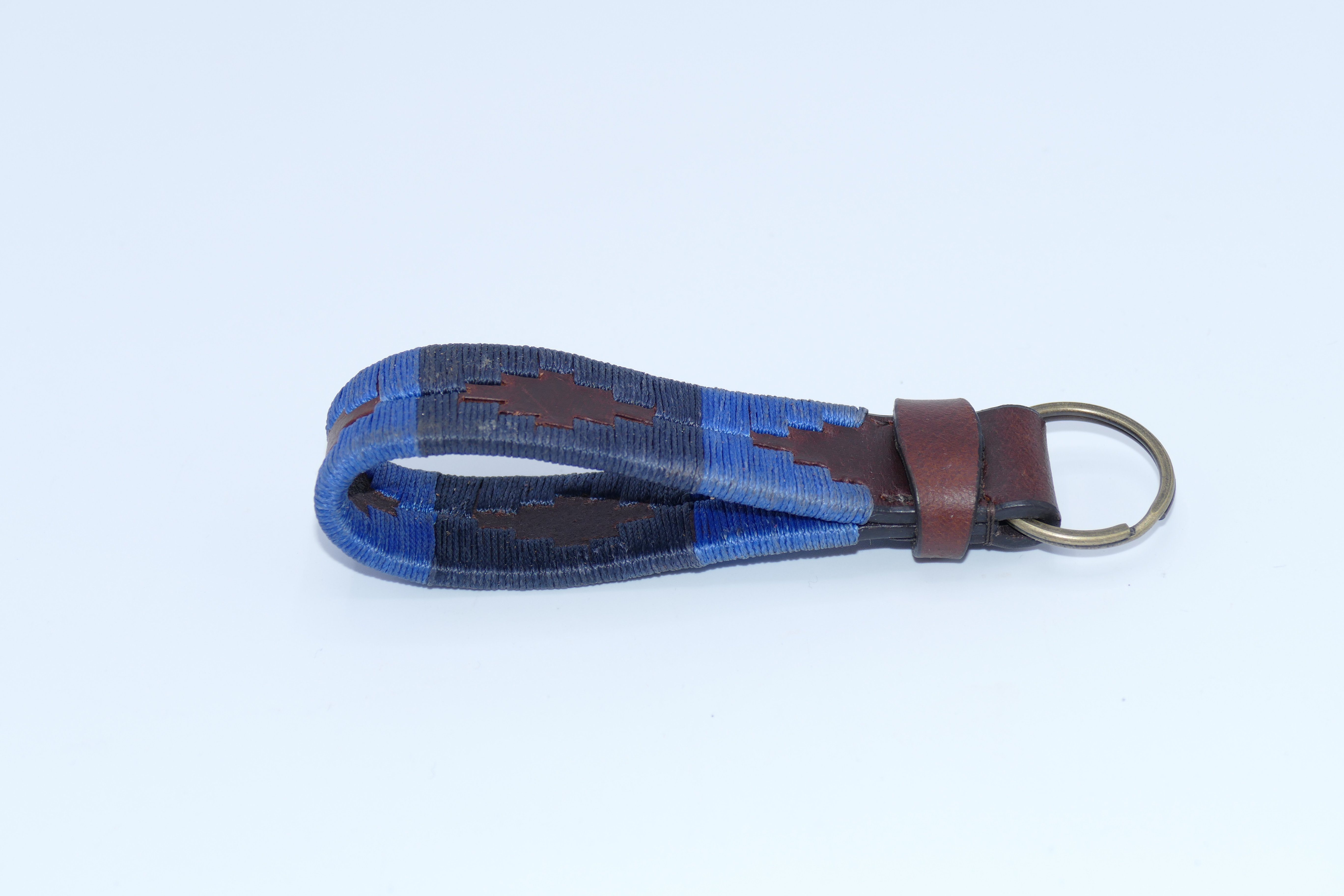Kipita Schlüsselanhänger Hochwertig bestickter Polo Schlüsselanhänger, Argentinisches Design, echtes Leder, echtes Leder Noble