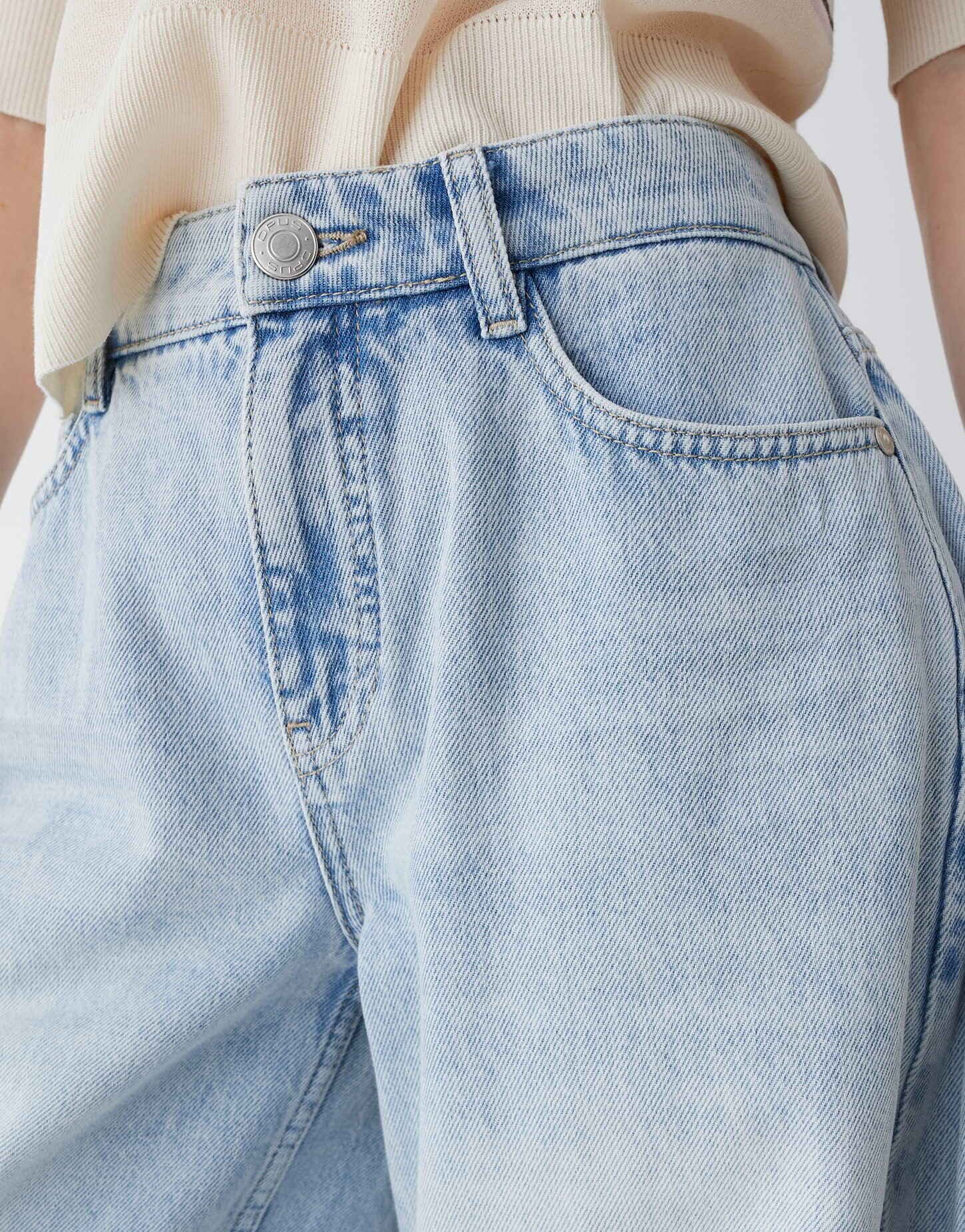 OPUS Relax-fit-Jeans Barrel Jeans aus Baumwolle Mid Rise Crinkle-Effekte, 5-Pocket-Design – Bild 4 von 5