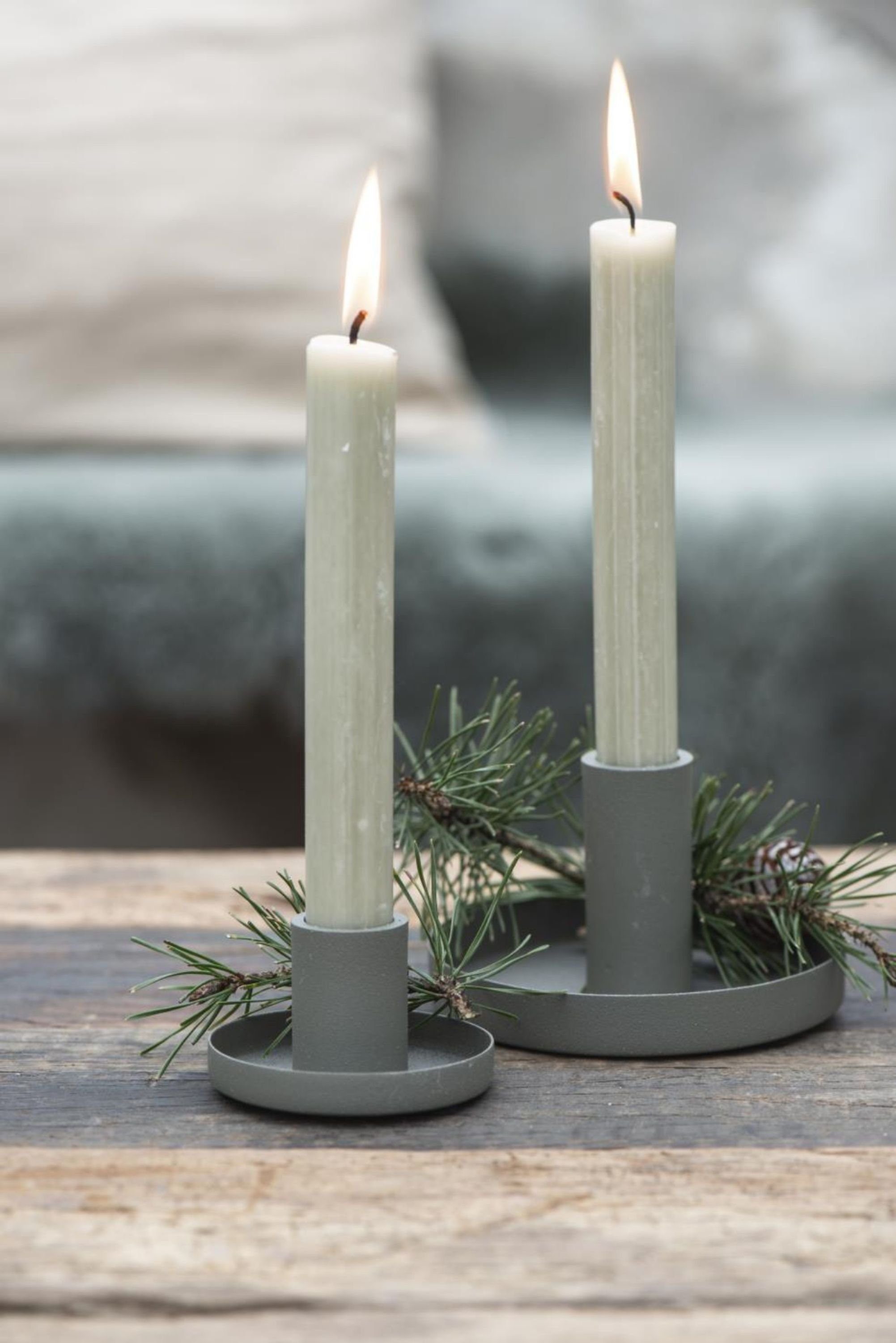 Ib Laursen Stil skandic staubig matt Stück Kandelaber, grün 2 moderne Kerzenständer