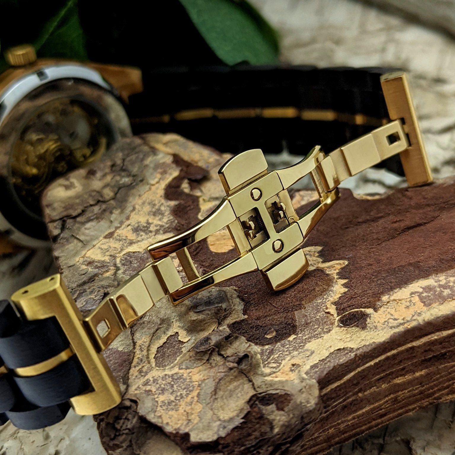 Armband Herren in Edelstahl beige, schwarz, Uhr gold CALAU Automatikuhr Holzwerk & Holz