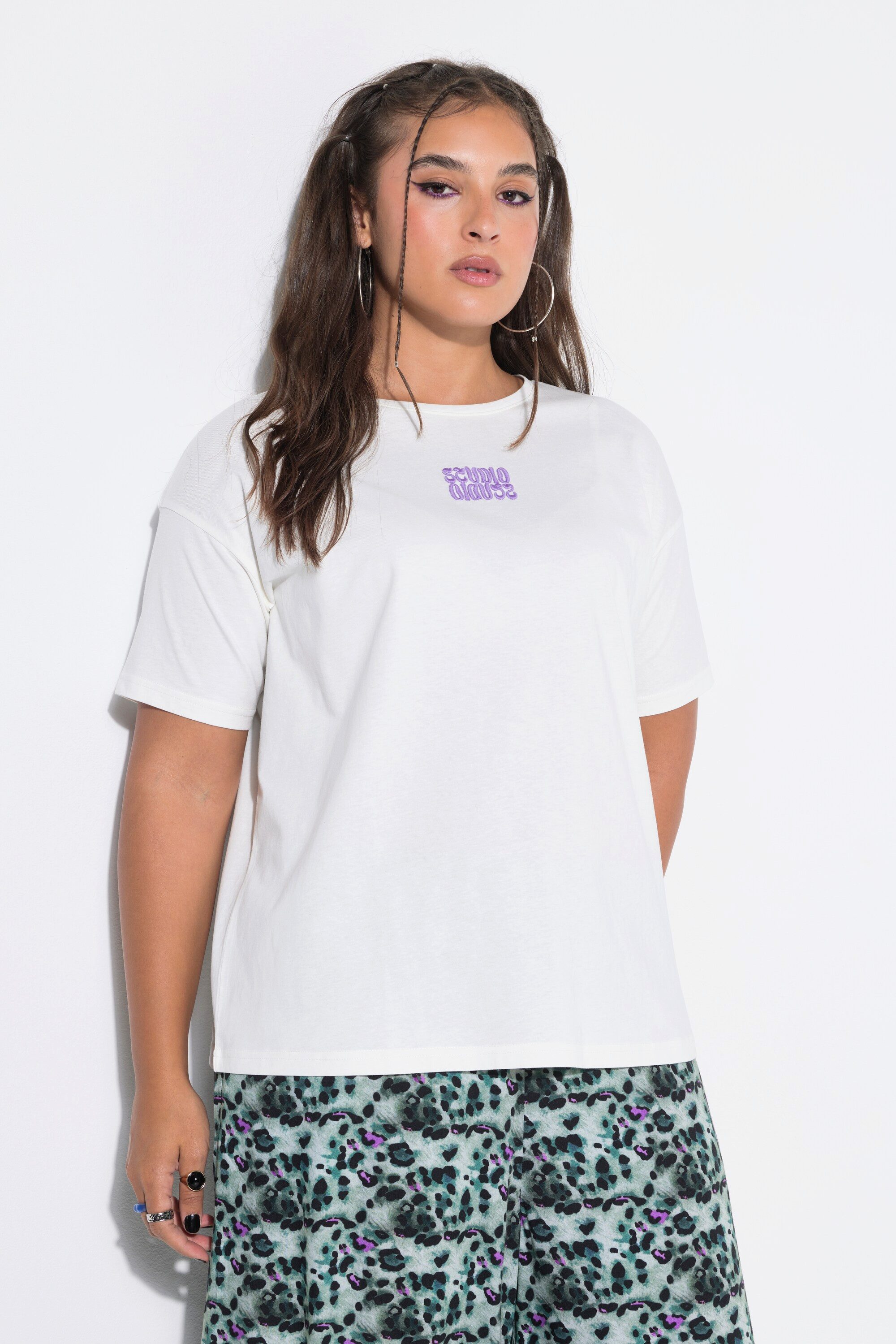T-Shirt T-Shirt Oversize Shape Stickerei