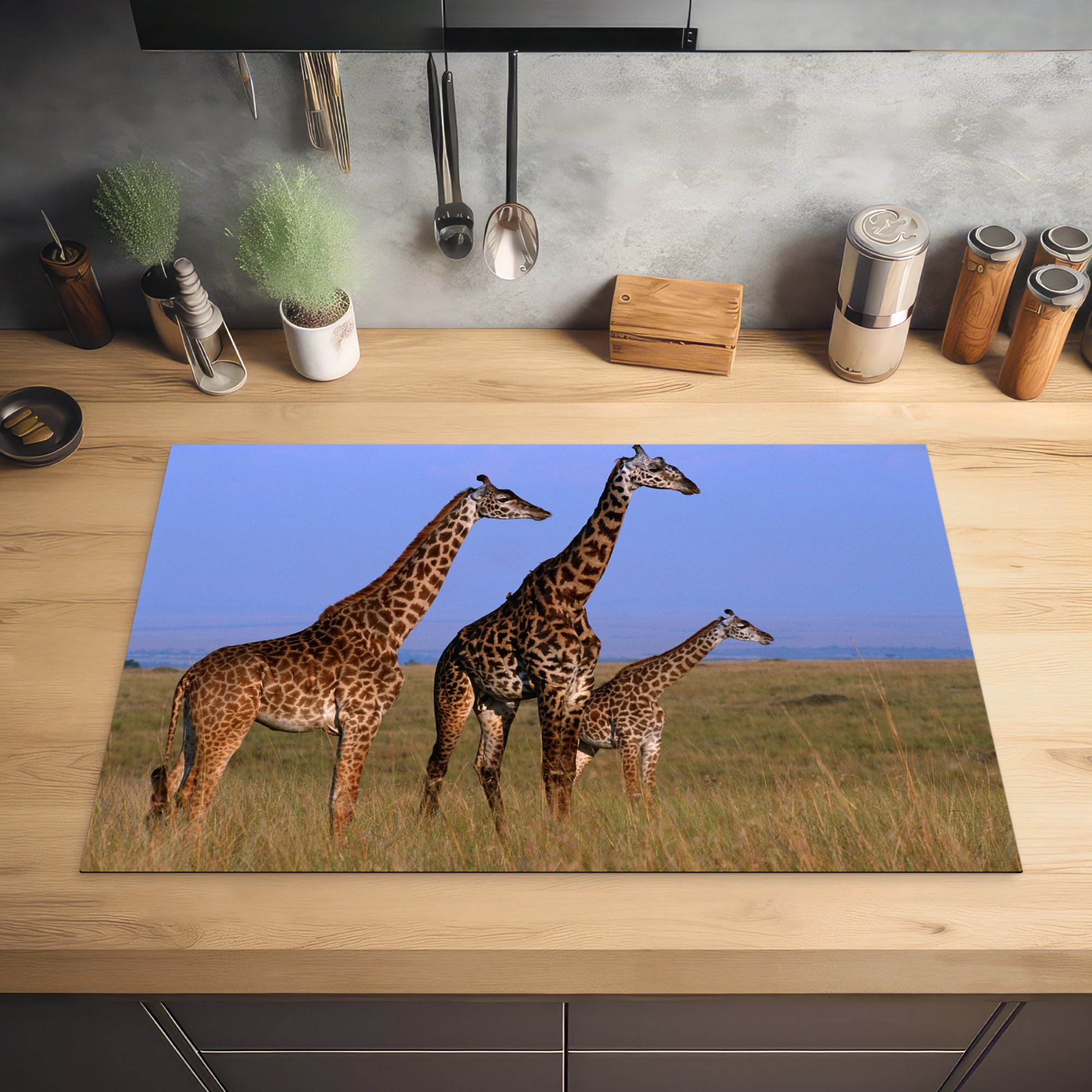 Giraffen für Ceranfeldabdeckung Kenia, tlg), die MuchoWow cm, Drei Herdblende-/Abdeckplatte Schutz Induktionskochfeld 81x52 küche, (1 Vinyl, in