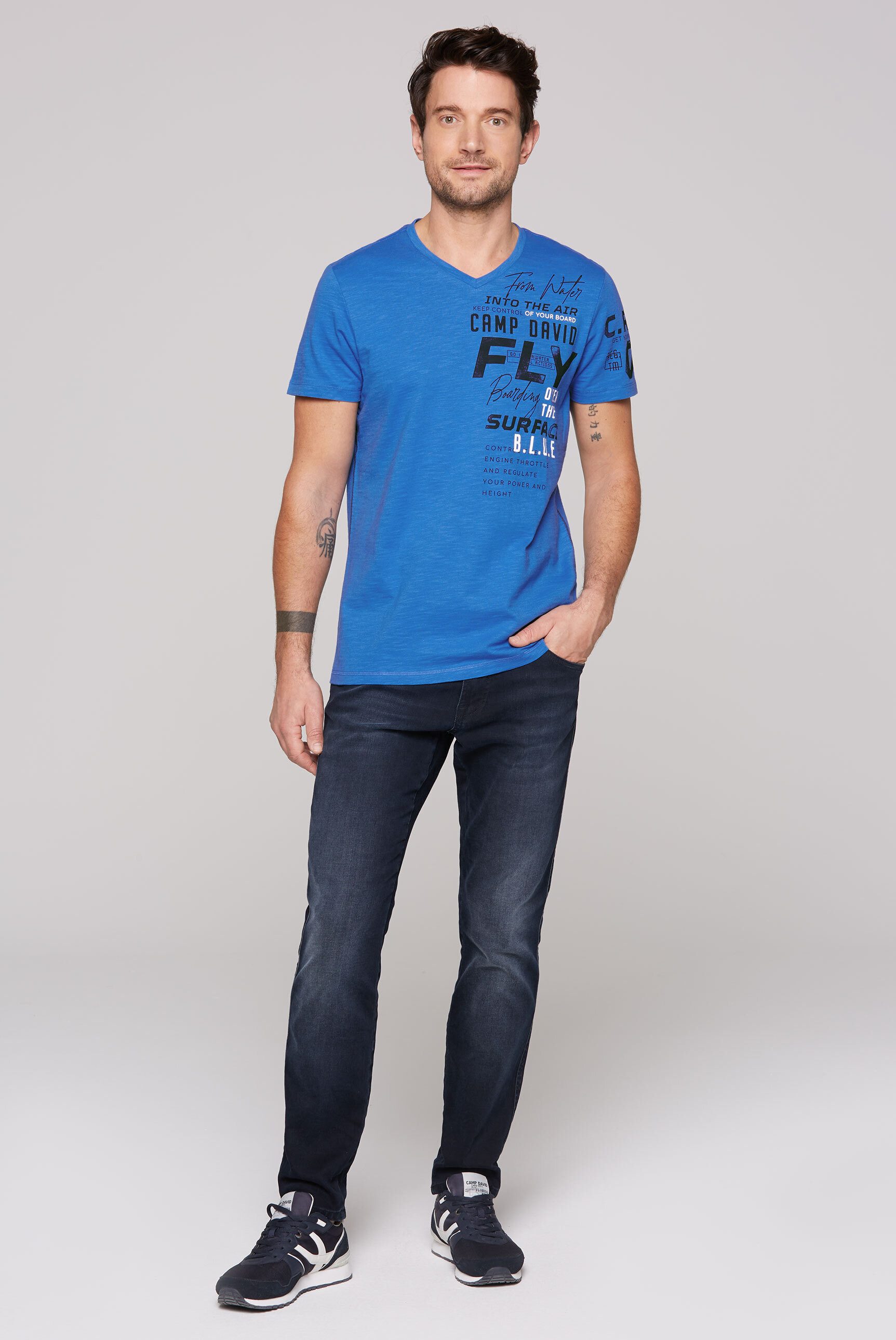 CAMP DAVID V-Shirt aus Baumwolle