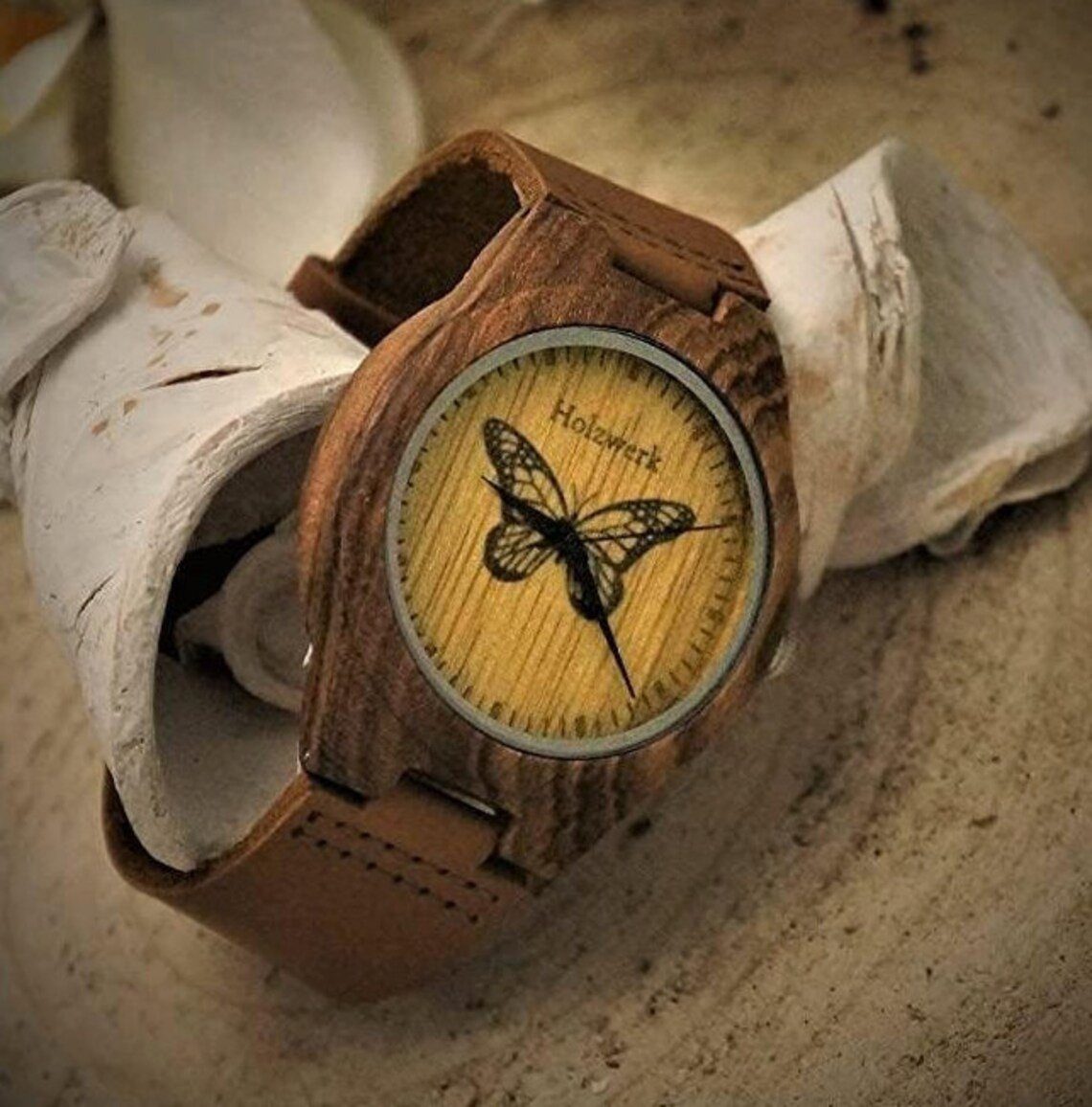 Holzwerk Quarzuhr MONARCH Damen Leder & Holz Armband Uhr, Schmetterling Mus günstig online kaufen