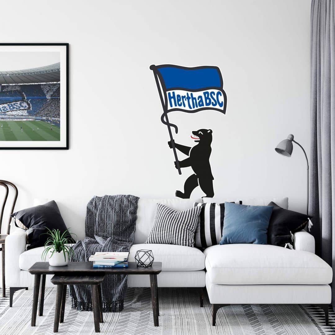 Hertha BSC Wandtattoo Fußball Wandtattoo Hertha BSC Berliner Bär trägt Flagge Wohnzimmer Deko, Wandbild selbstklebend, entfernbar