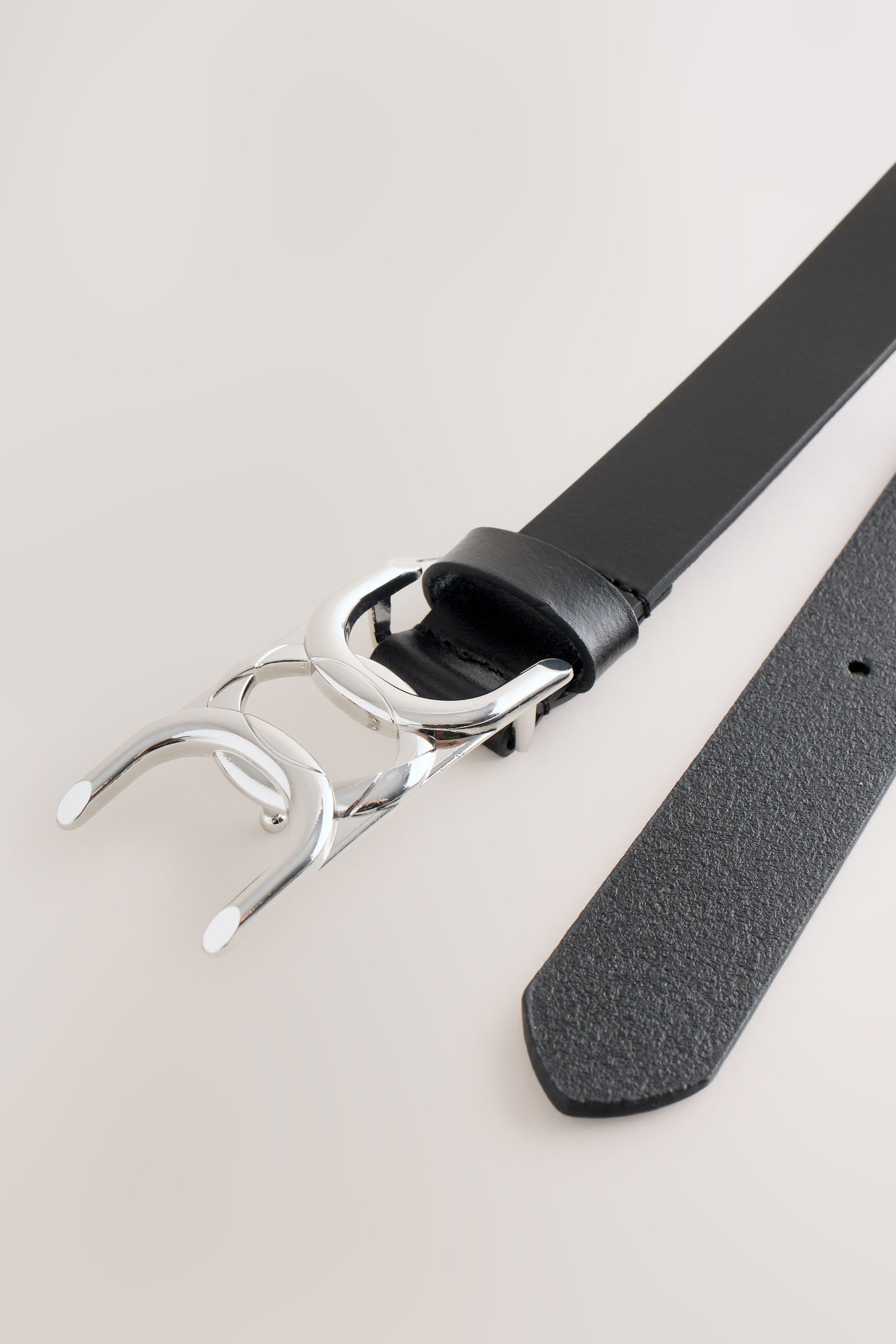 Next Ledergürtel Regular Fit Gürtel aus Veloursleder mit Schnalle (1-St)