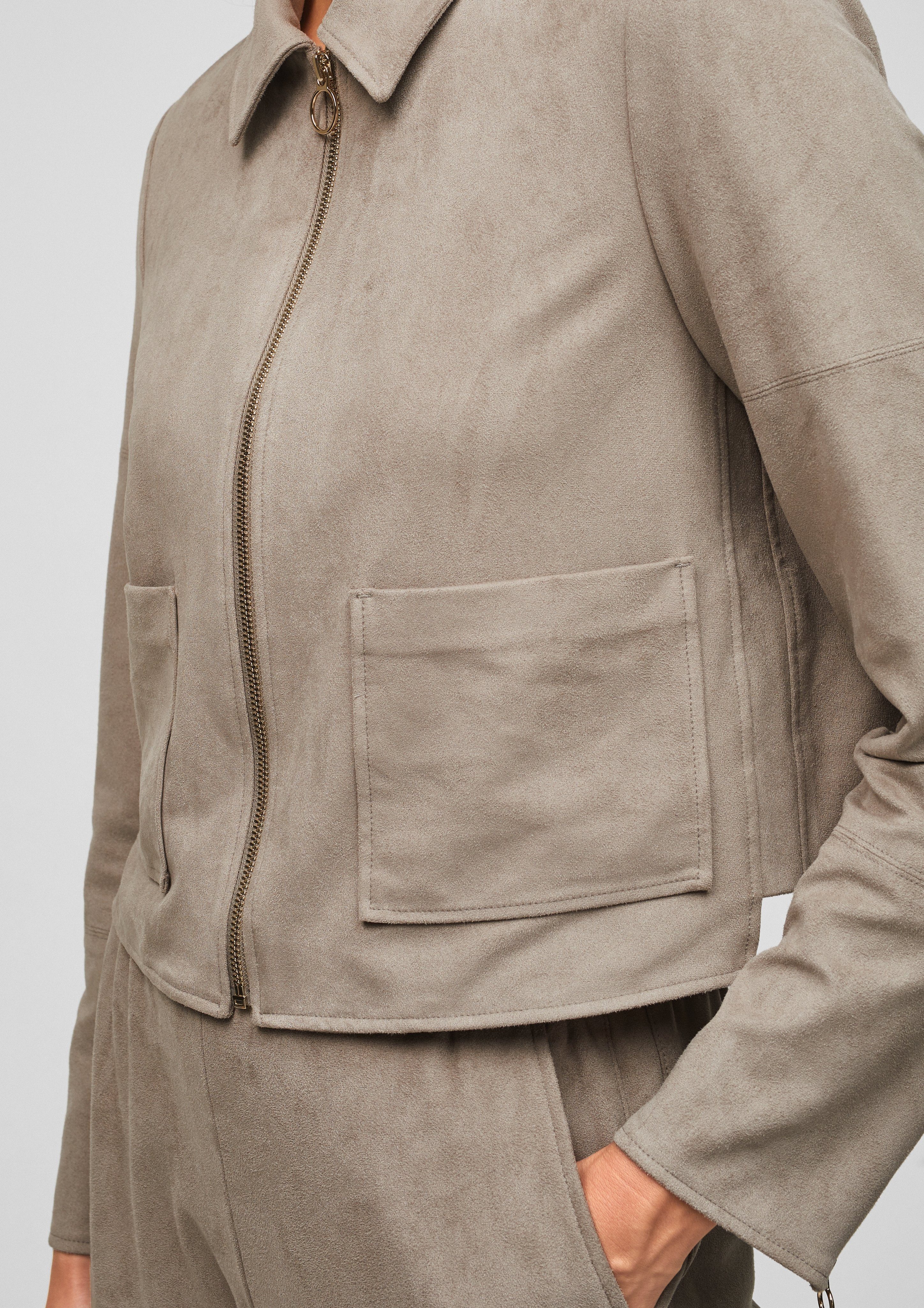 Damen Jacken s.Oliver BLACK LABEL Funktionsjacke Kurzjacke in Velours-Optik Ziernaht, Reißverschluss