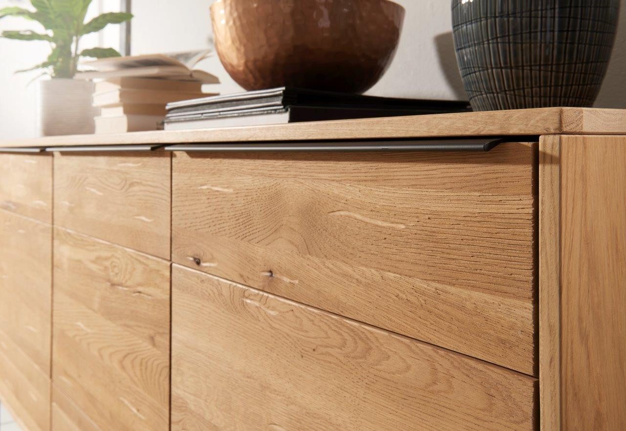 FURNARO Sideboard MONZARA, Wildeiche massiv natur geölt modern komplett montiert 185x85x44 cm