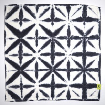 CHALKY & CO.® Stoffserviette Napkin Set Tile, 4 Stück, 45 x 45 cm, (Set), 100 Prozent Baumwolle, handgefärbt, Shibori-Technik, Stofffärbung