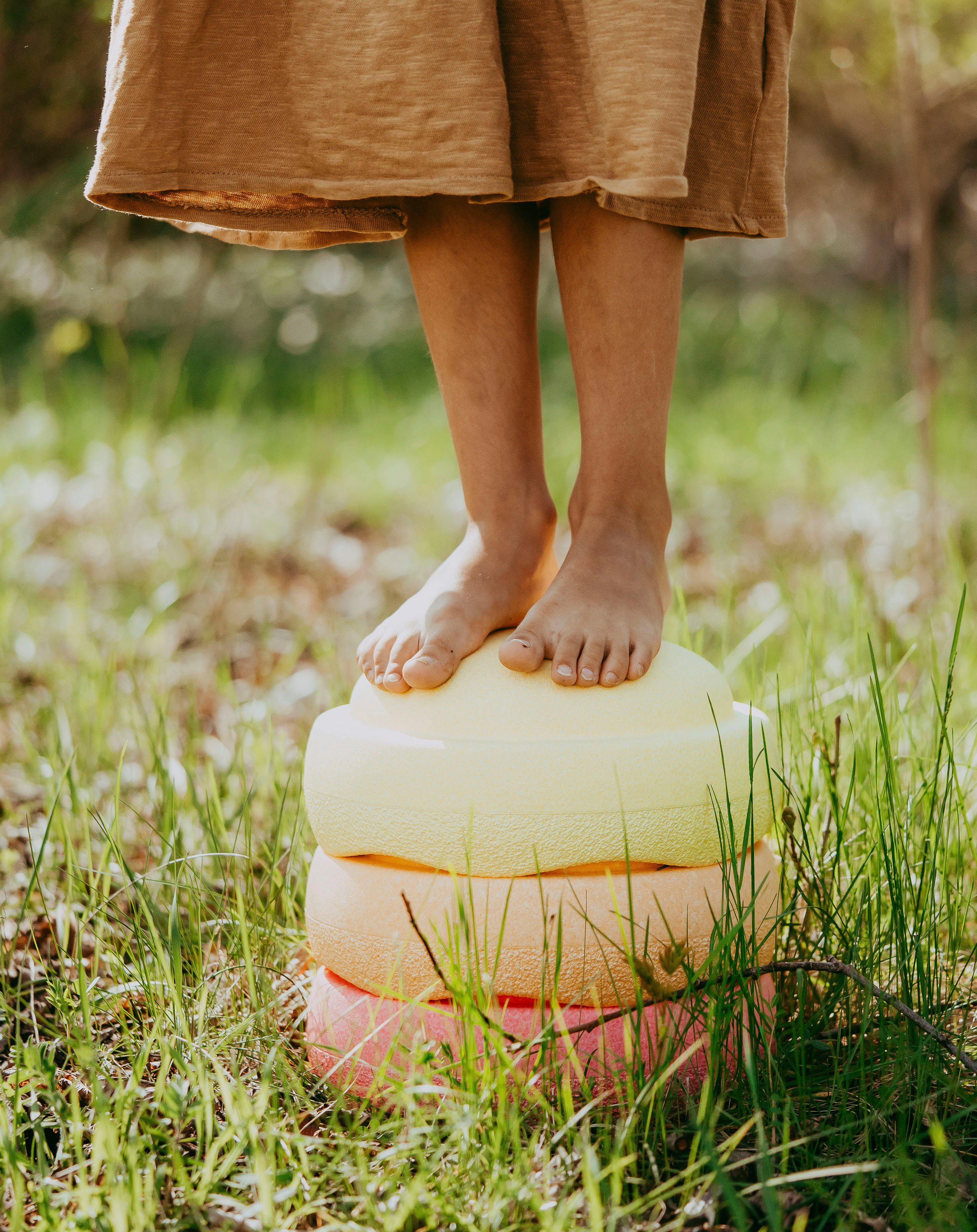 Stapelstein Balancetrainer Original warm pastel, 180 g leicht und bis zu 180 kg belastbar