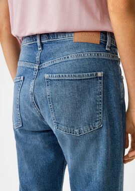 comma casual identity 5-Pocket-Jeans Relaxed: Jeans mit geradem Beinverlauf Waschung, Leder-Patch, Kontrast-Details