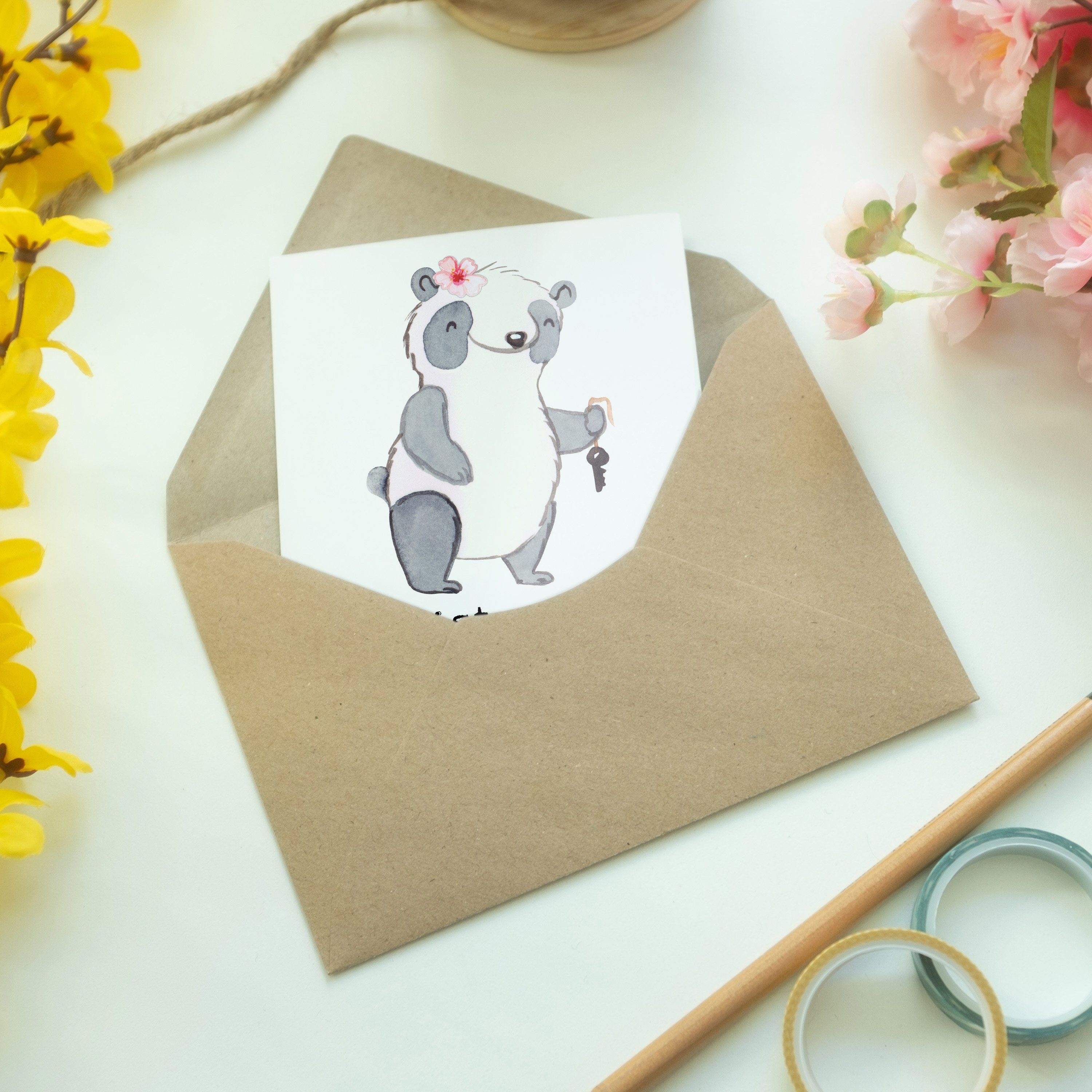 Mr. & Mrs. Panda Grußkarte Danke, Klap Geburtstagskarte, - Herz Vermieterin - Weiß mit Geschenk