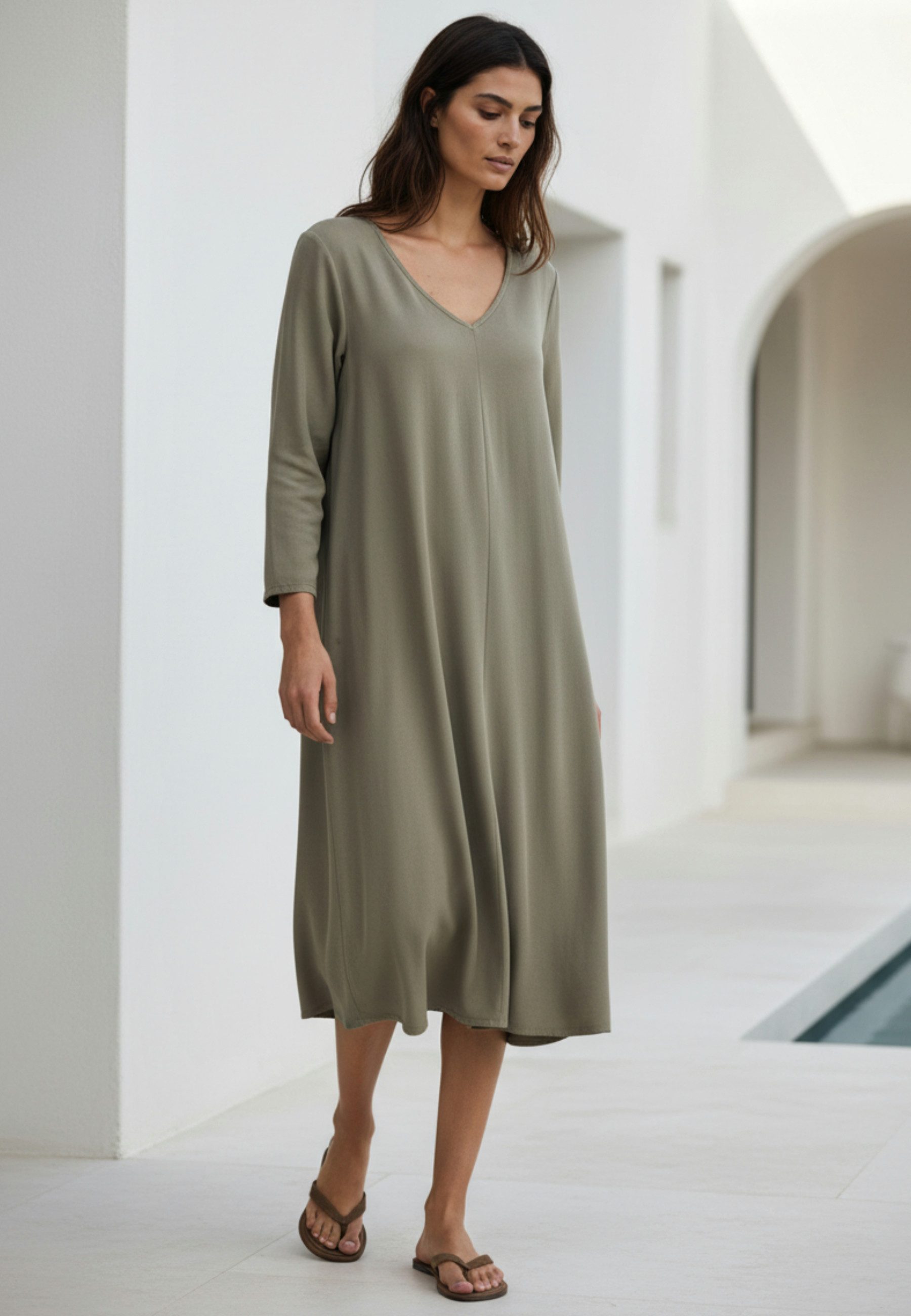 Andijamo-Fashion Midikleid MODERN MUSE Midikleid in leicht ausgestellter A-Linie – Bild 5 von 5