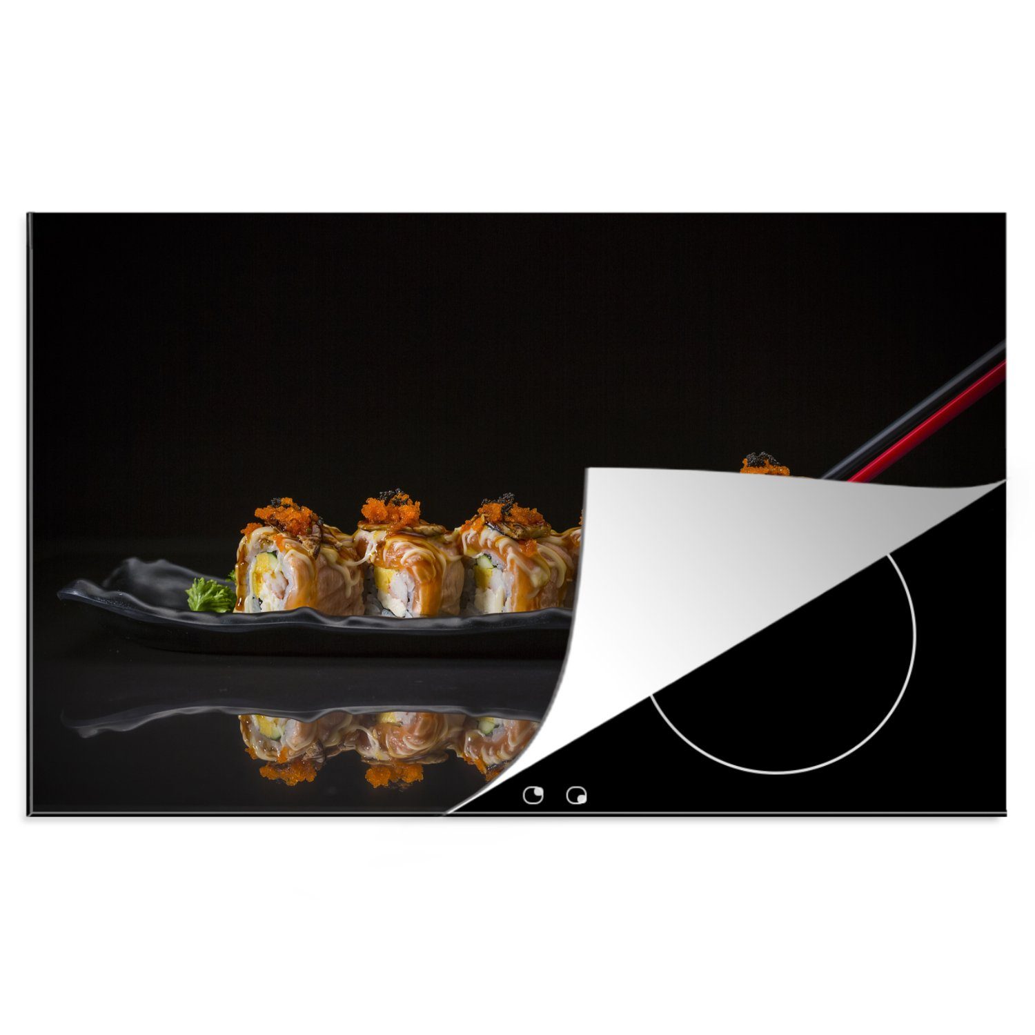 MuchoWow Herdblende-/Abdeckplatte Sushi auf schwarzem Hintergrund, Vinyl, (1 tlg), 81x52 cm, Induktionskochfeld Schutz für die küche, Ceranfeldabdeckung