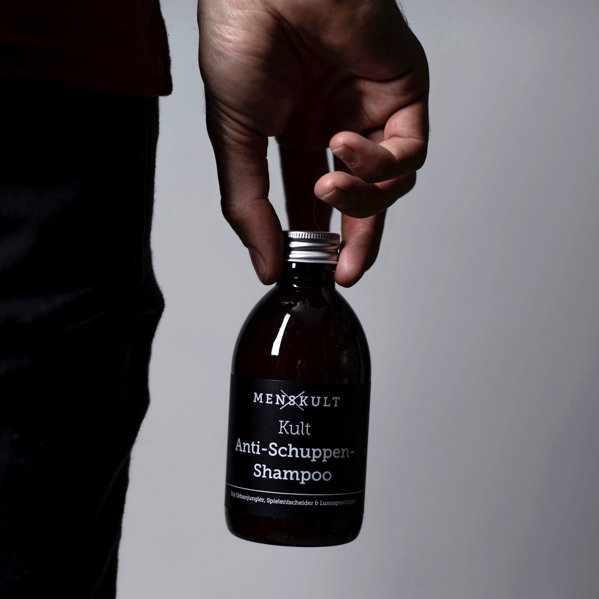 Menskult Haarshampoo Anti-Schuppen-Shampoo, Intensive Reinigung und eine Prise Menthol